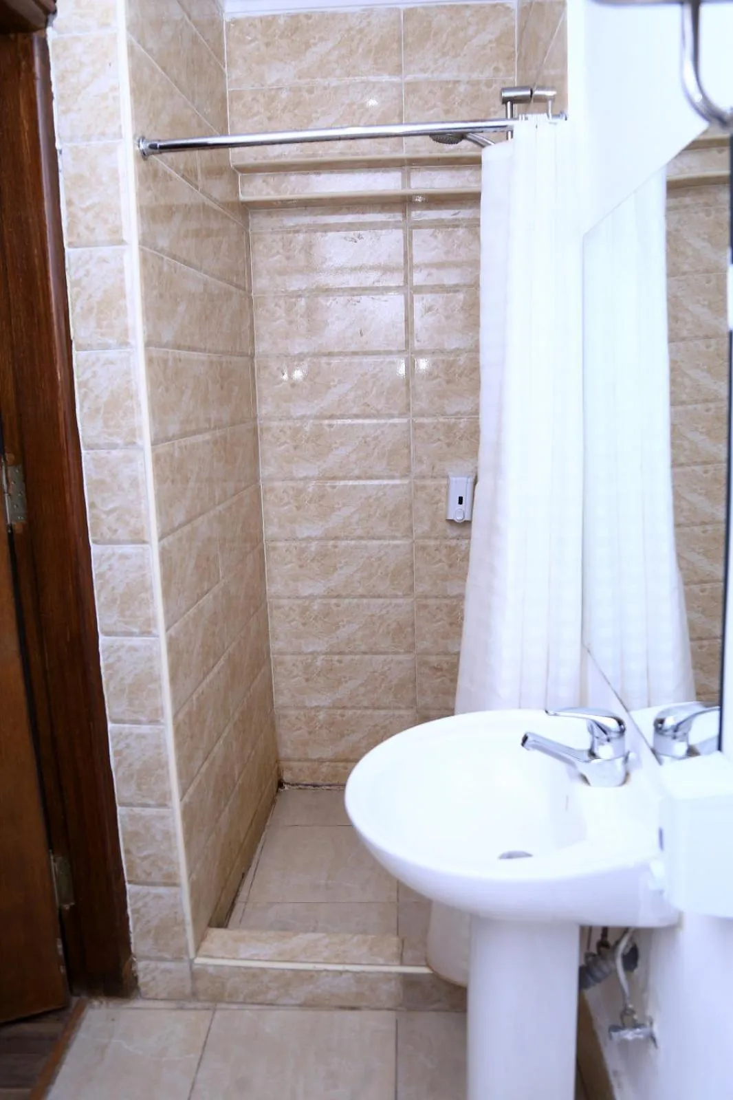 Shower in Lilly Rooms and Studio