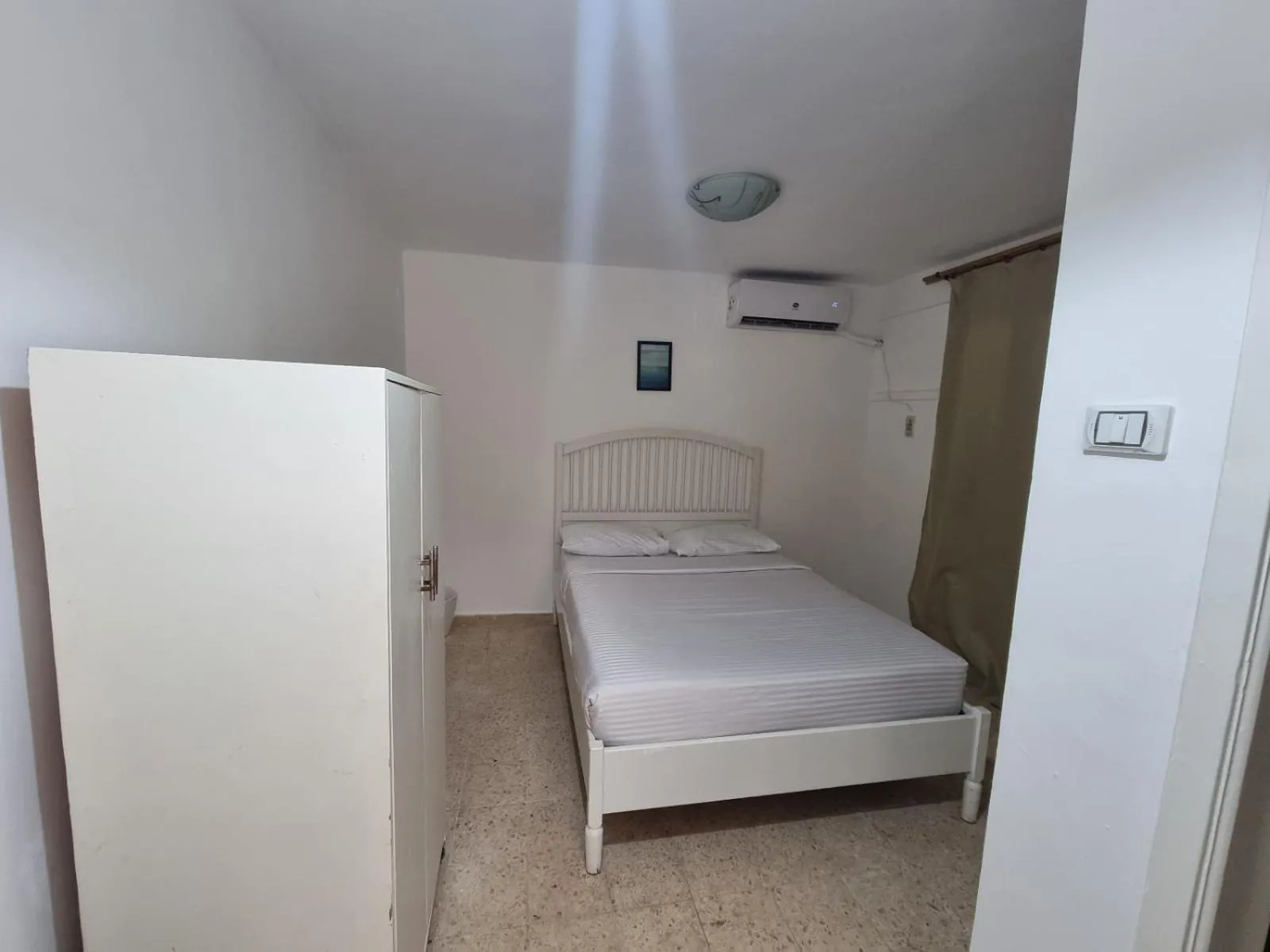 Budget Double Room - single occupancy in Lilly Rooms and Studio