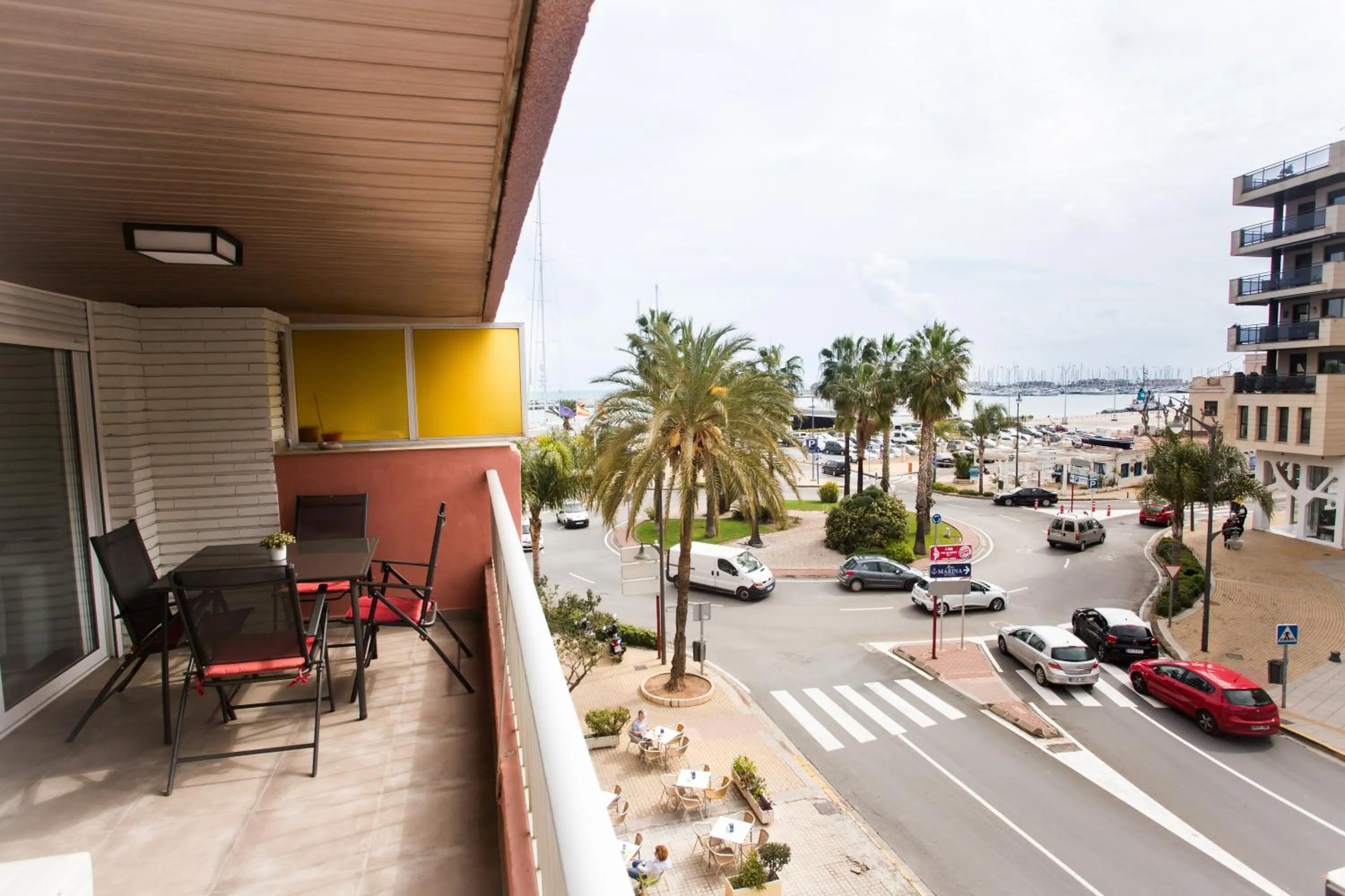 Enviable Location at Port Denia - Walk to Marineta Casiana Beach