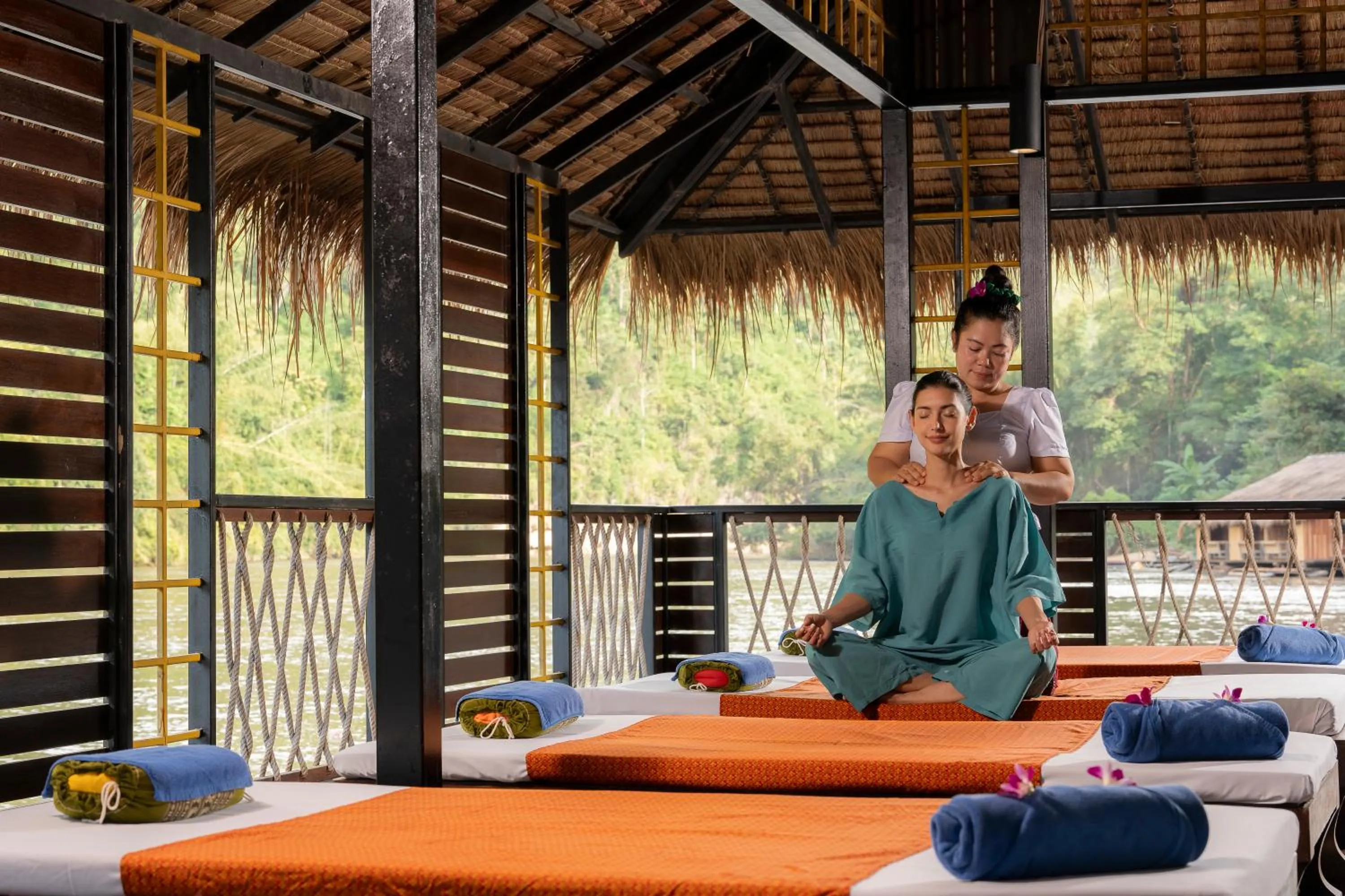 Massage in The Float House River Kwai