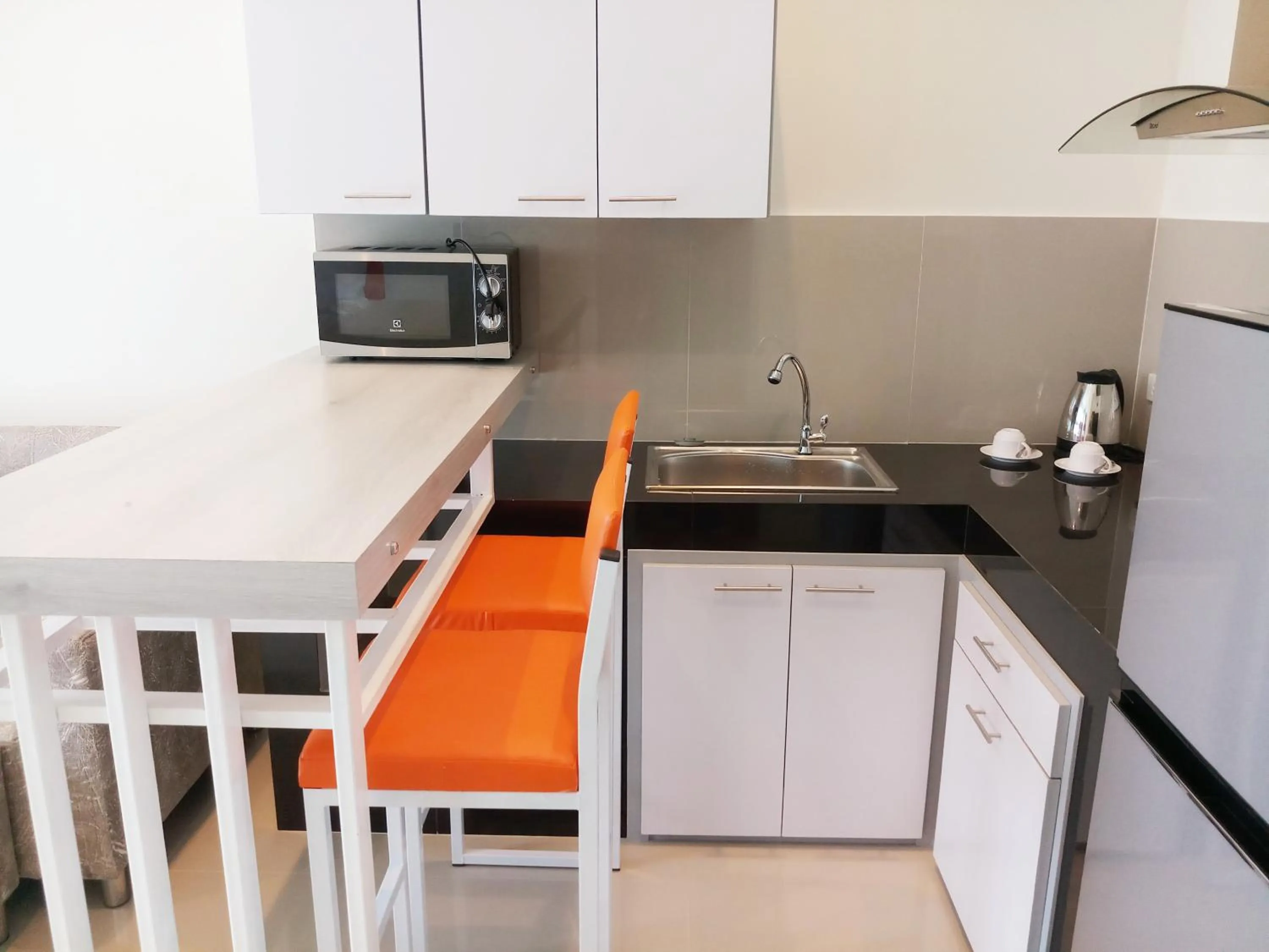 Kitchen or kitchenette in Long N Joy Samui