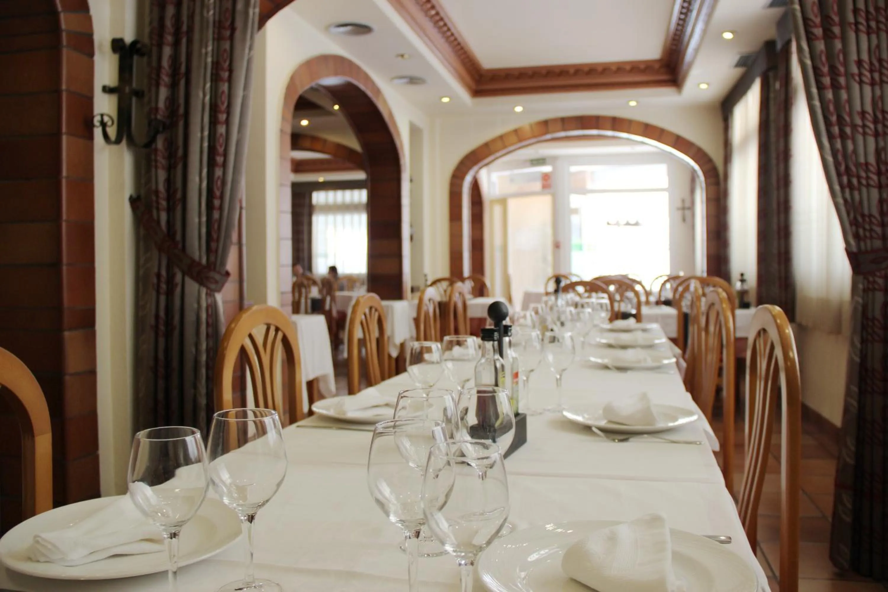 Restaurant/places to eat in Hotel Teruel