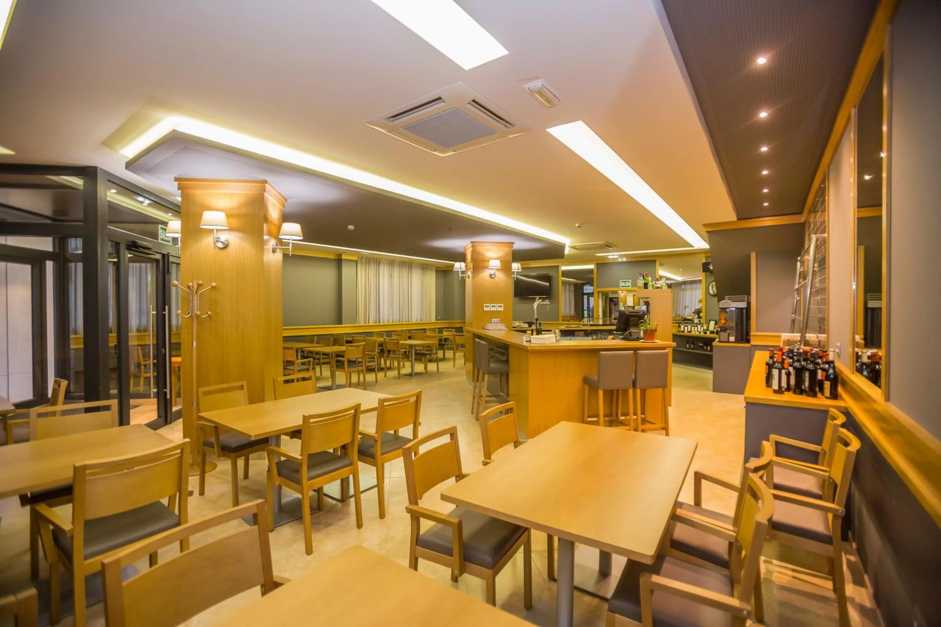 Restaurant/places to eat in Hotel Teruel