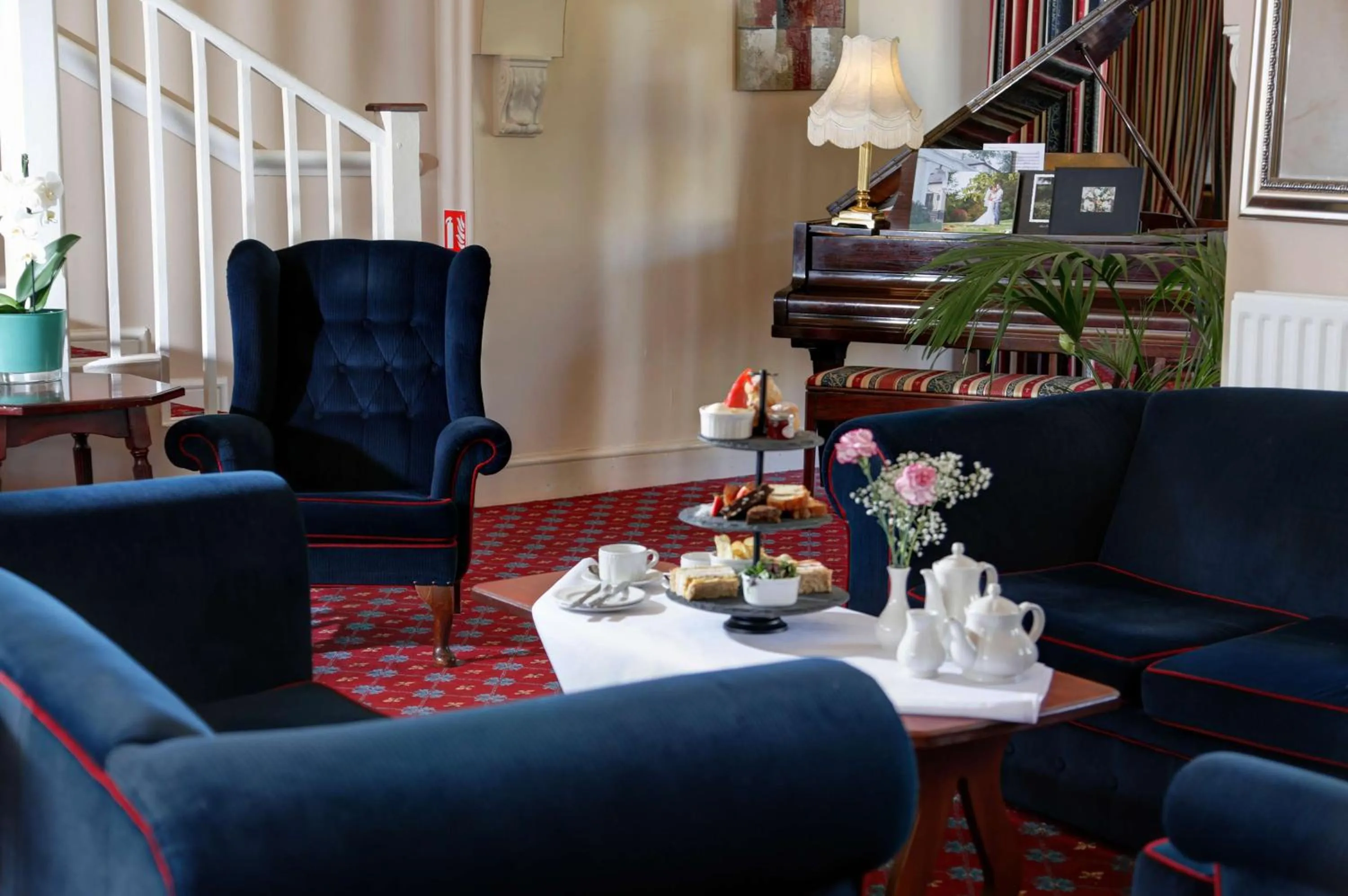 Lounge or bar in Lord Haldon Country Hotel, Sure Hotel Collection by Best Western