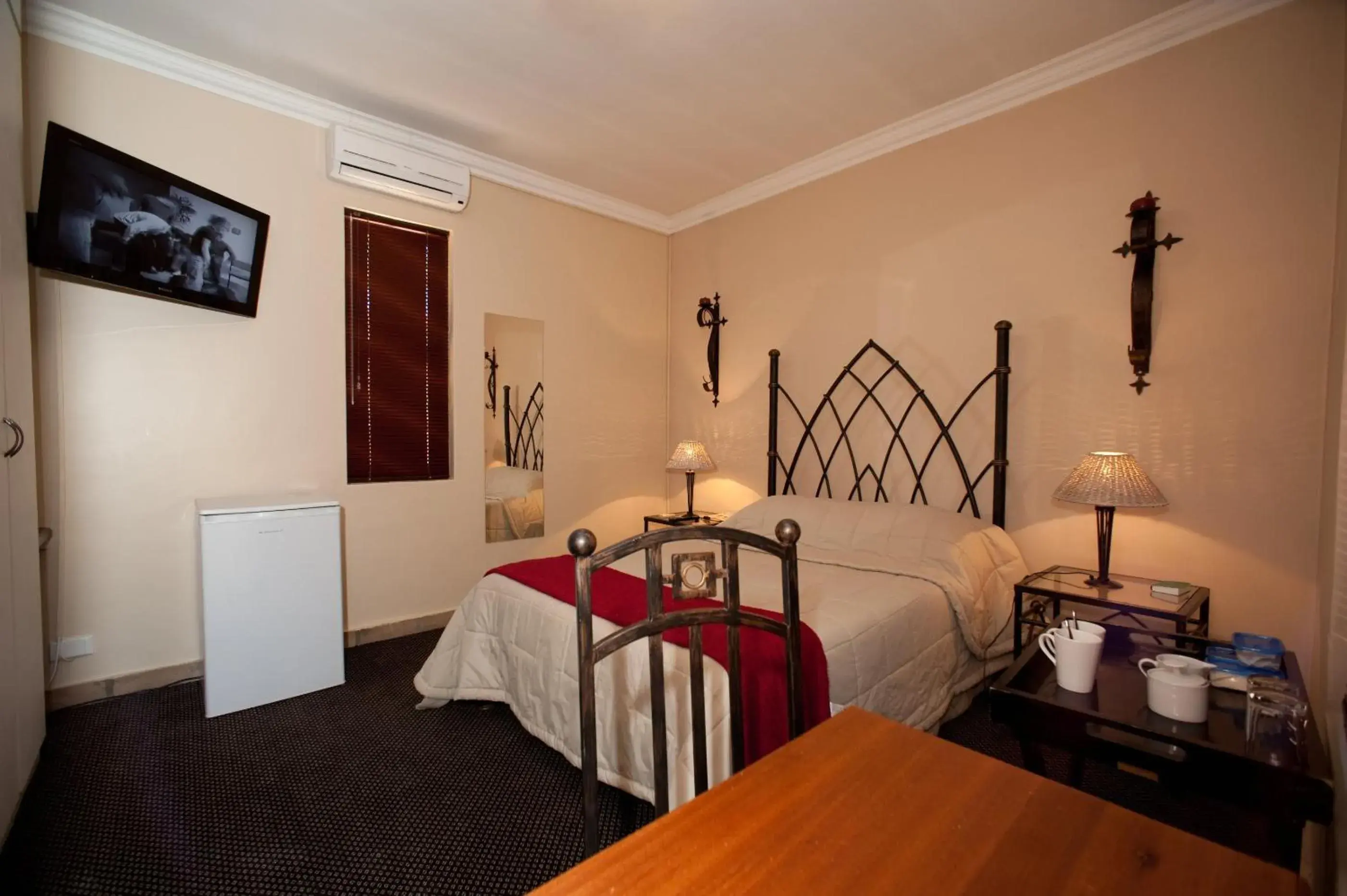 Double Room in Rise and Shine Lodge Double Room in Rise and Shine Lodge