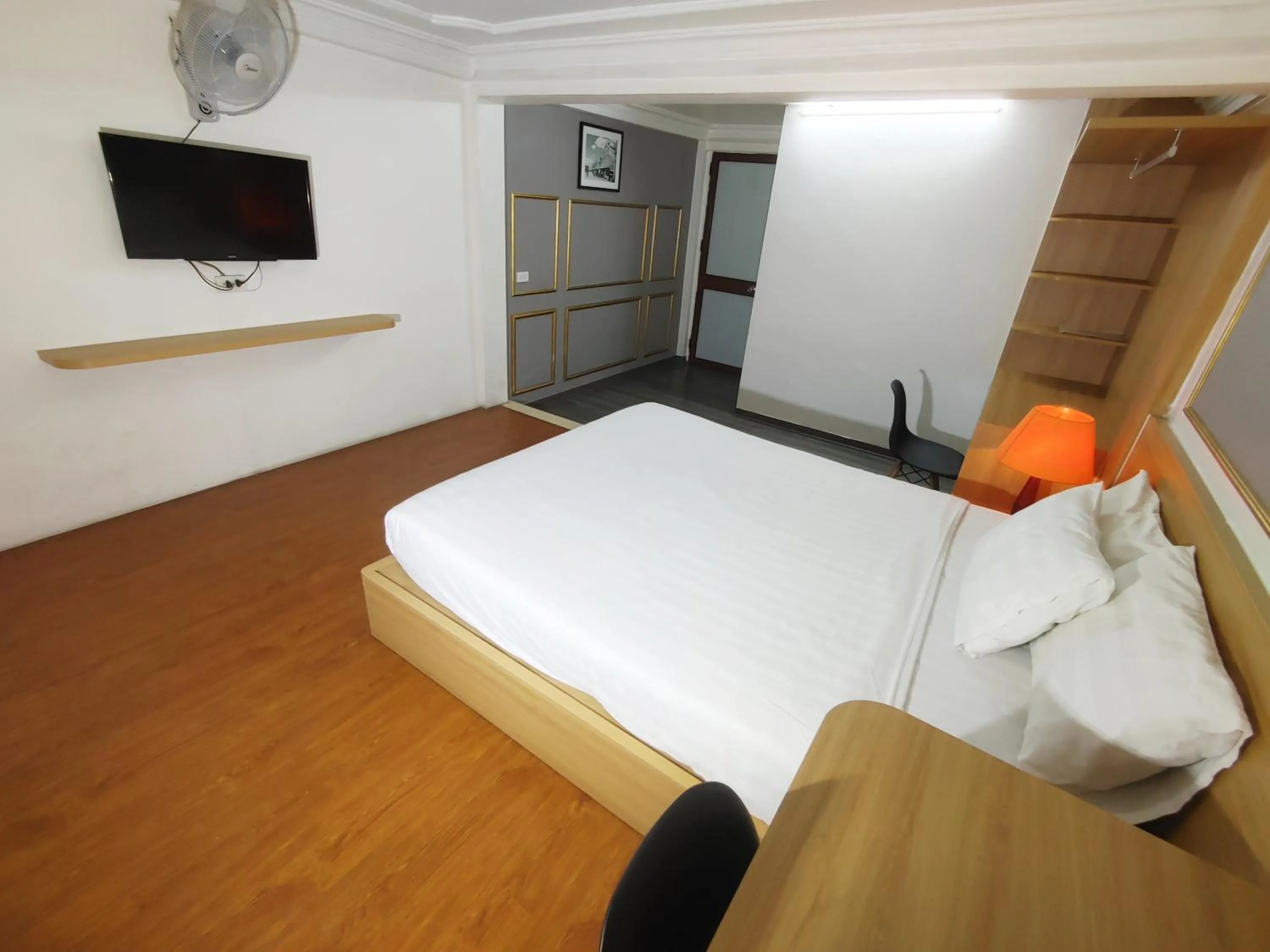 Bedroom, Bed in Hanoi Discovery Old Quarter Hotel