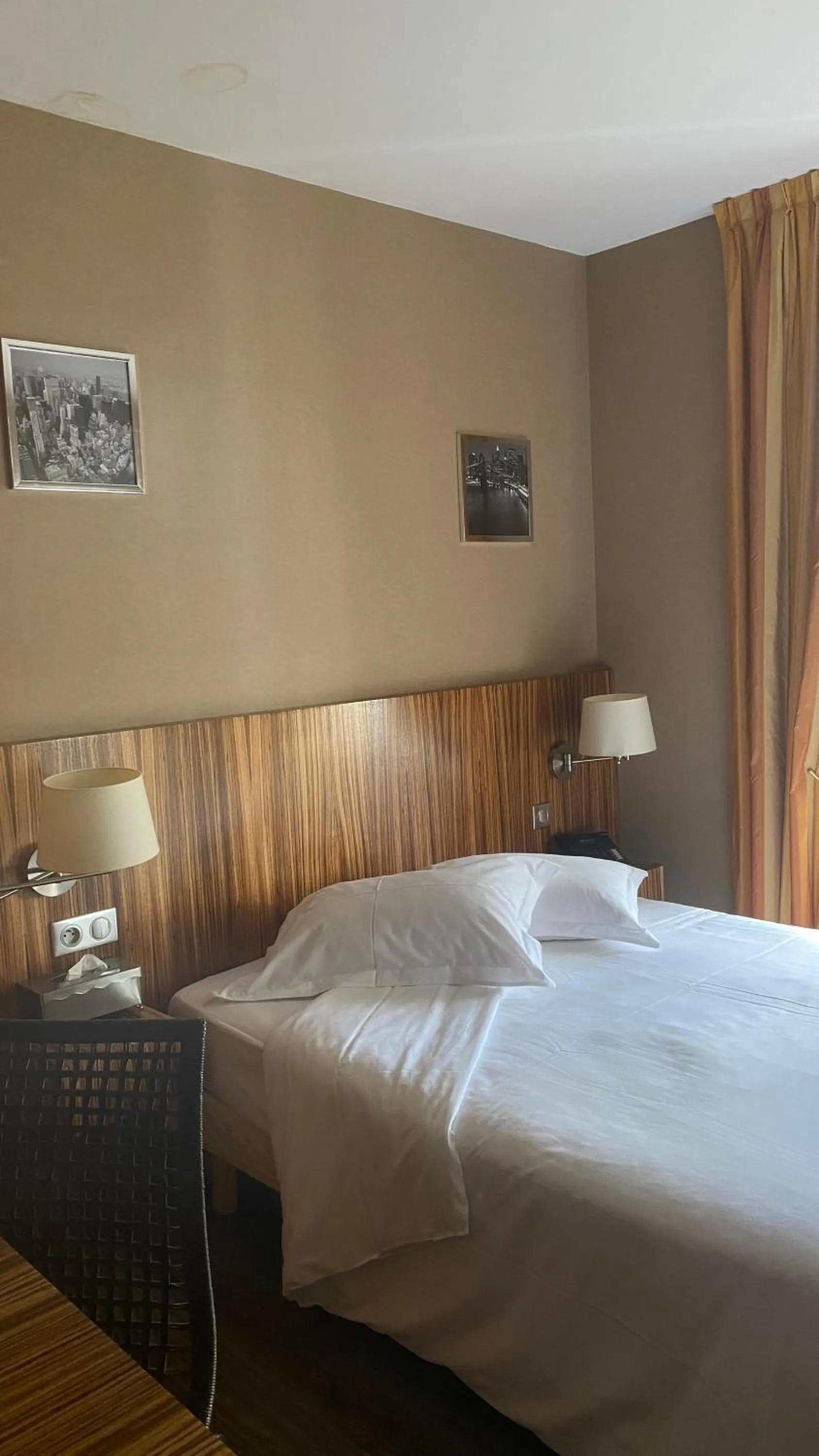 Bed in Blanche de Castille