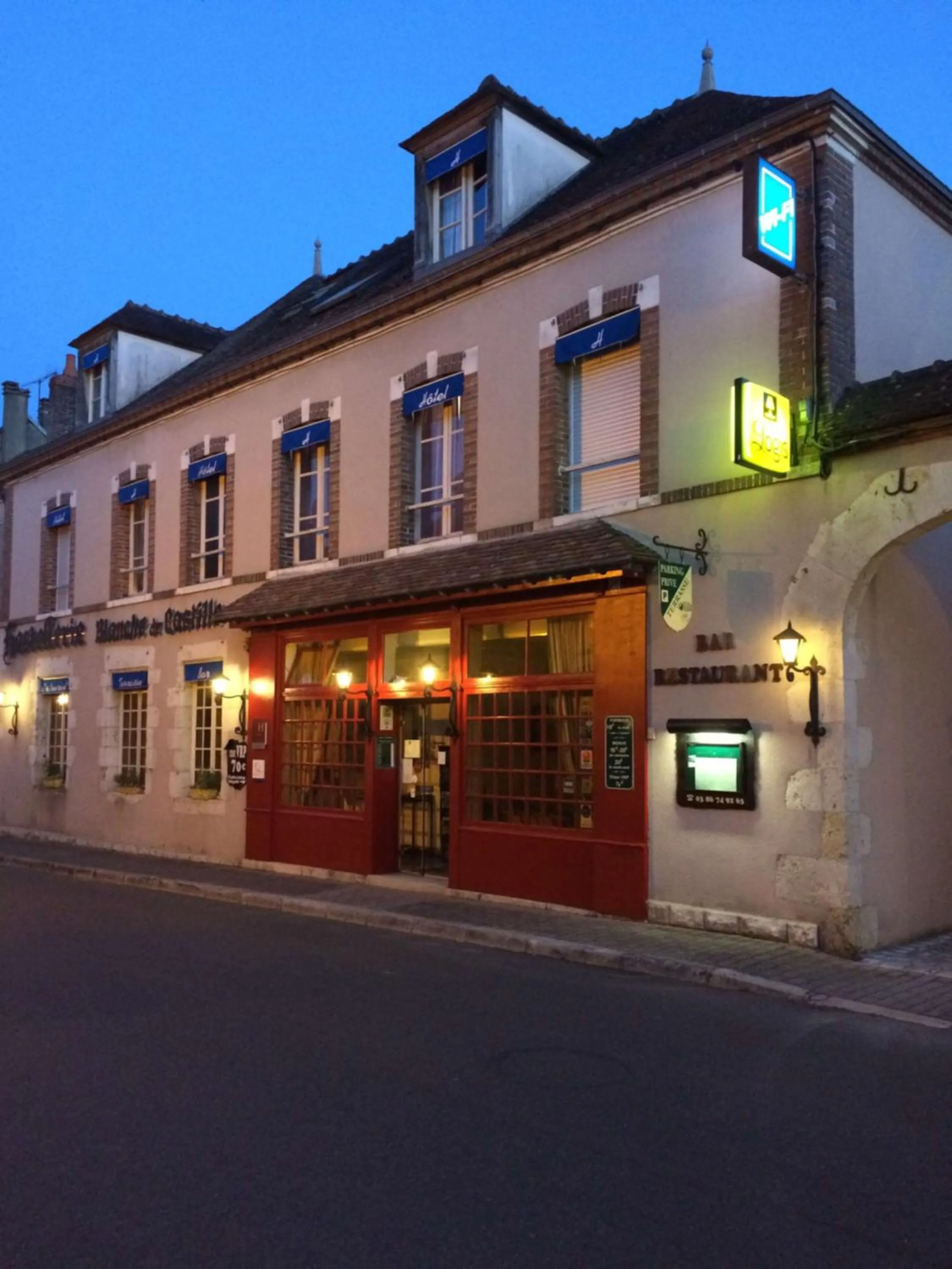 Property building in Blanche de Castille