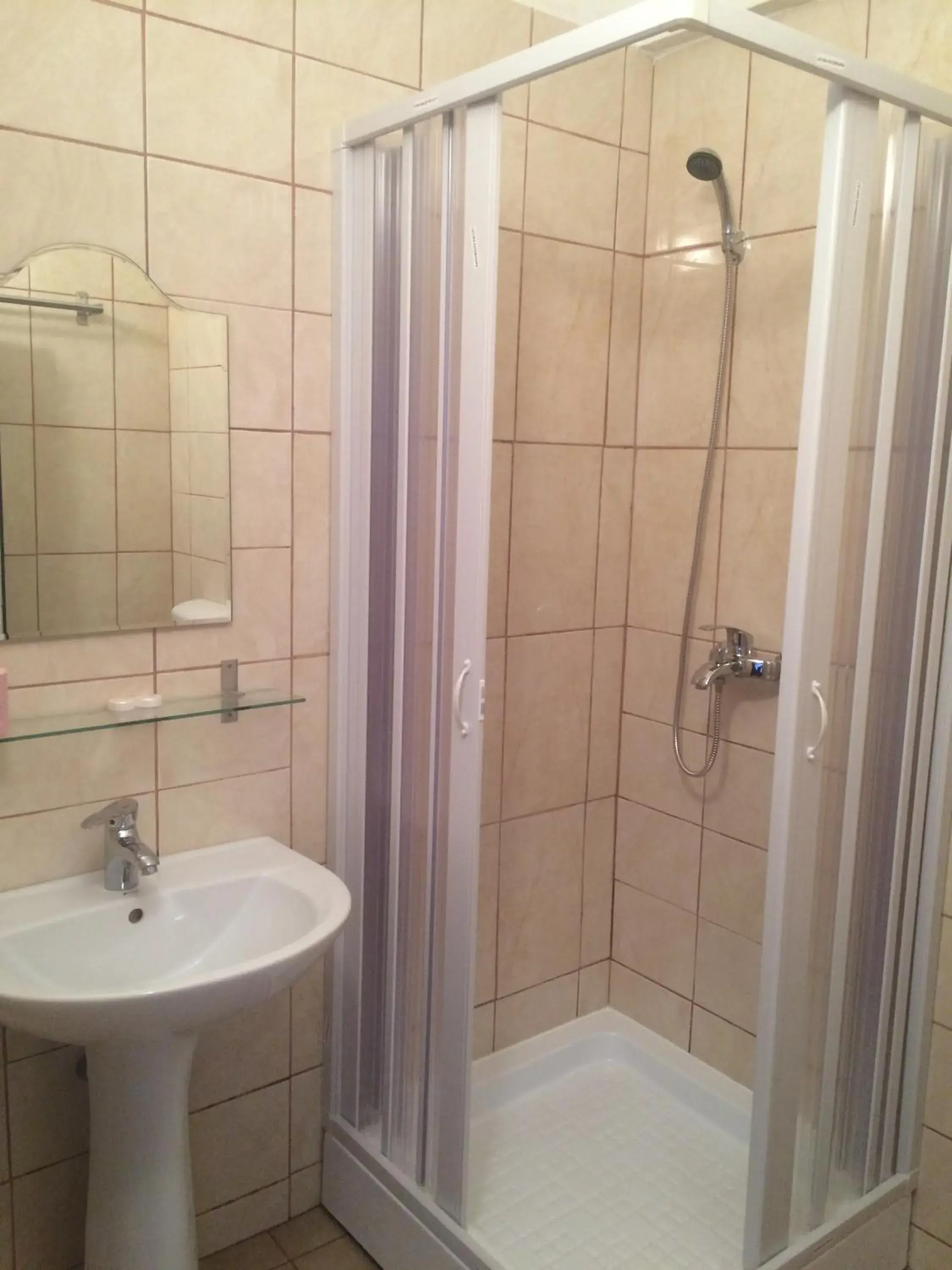 Twin Room in Hotel Uranus Twin Room in Hotel Uranus