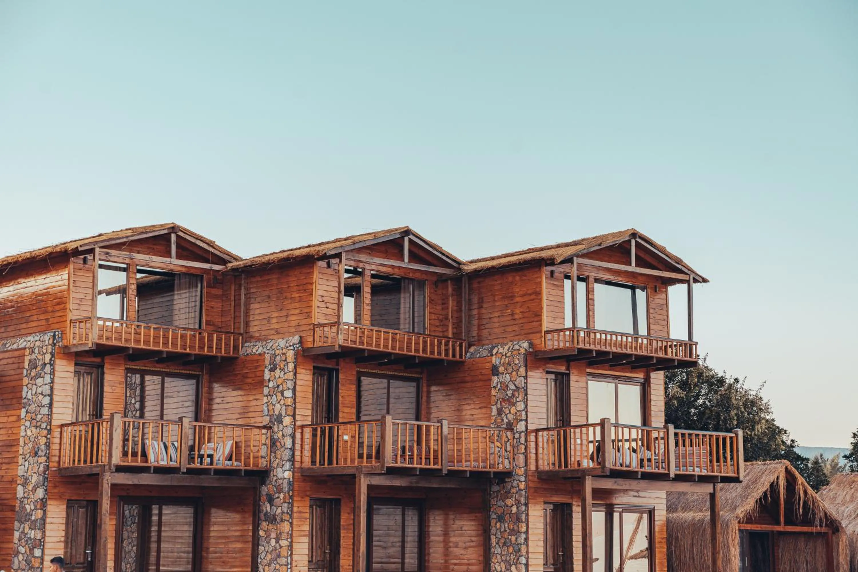 Property building in Paradise Sweir