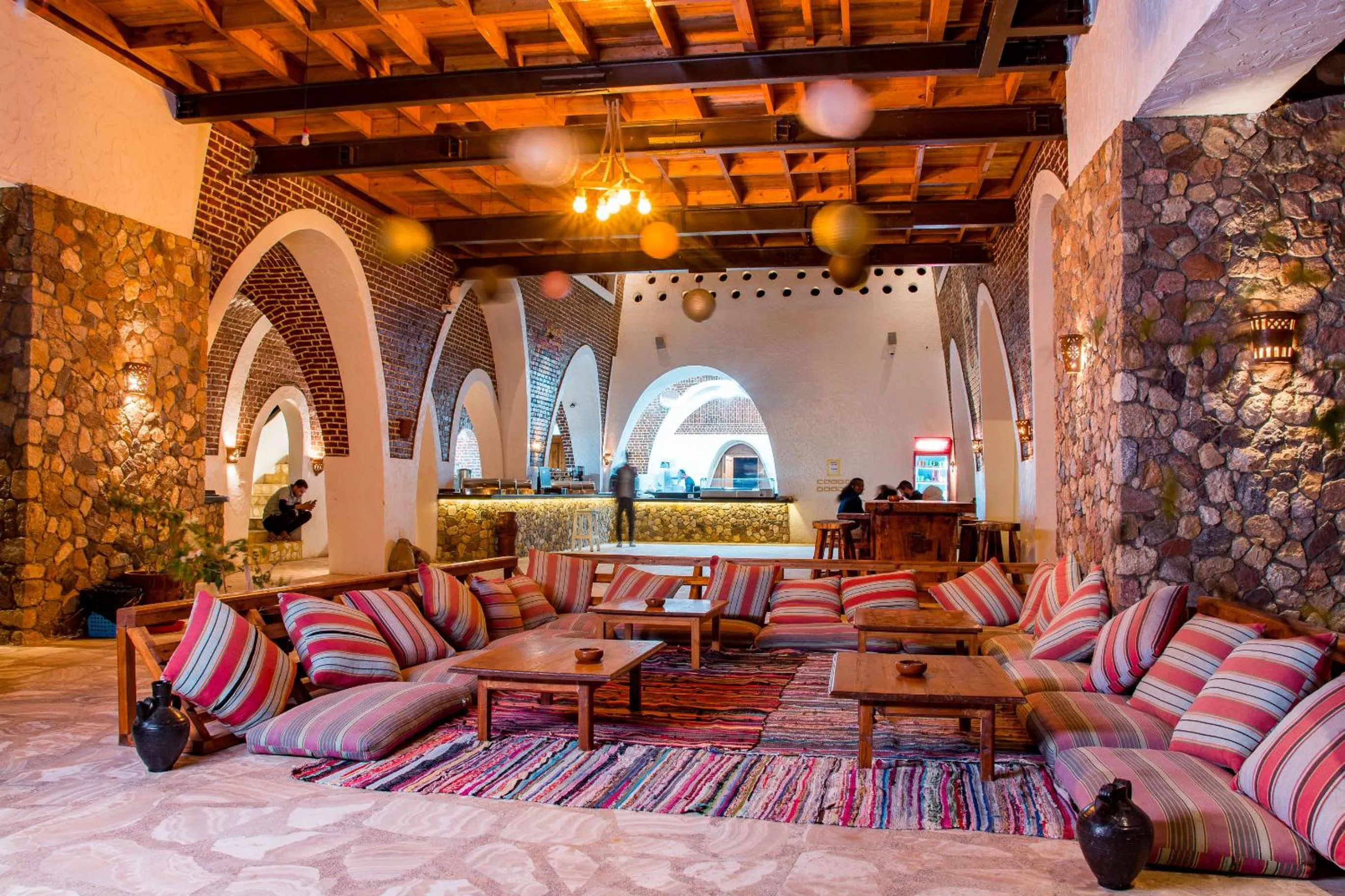 Restaurant/places to eat in Paradise Sweir