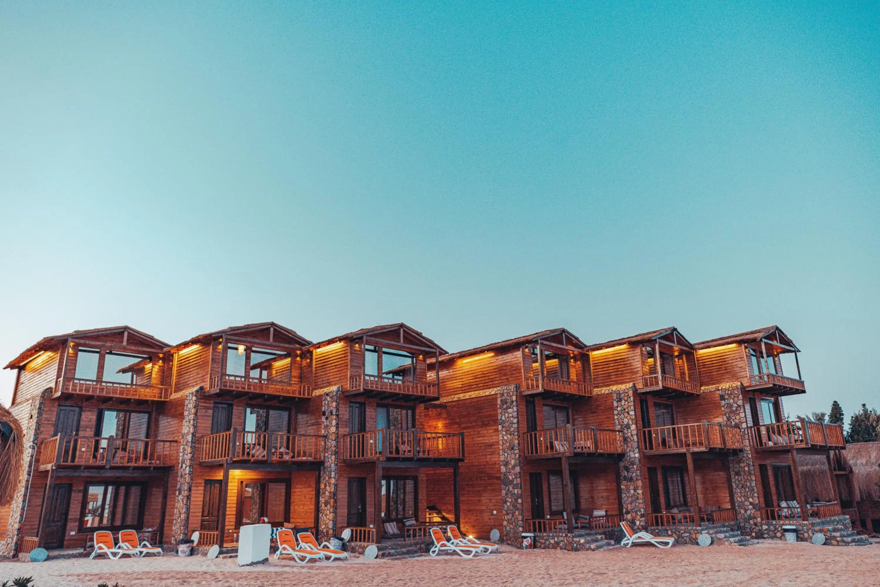 Property building in Paradise Sweir