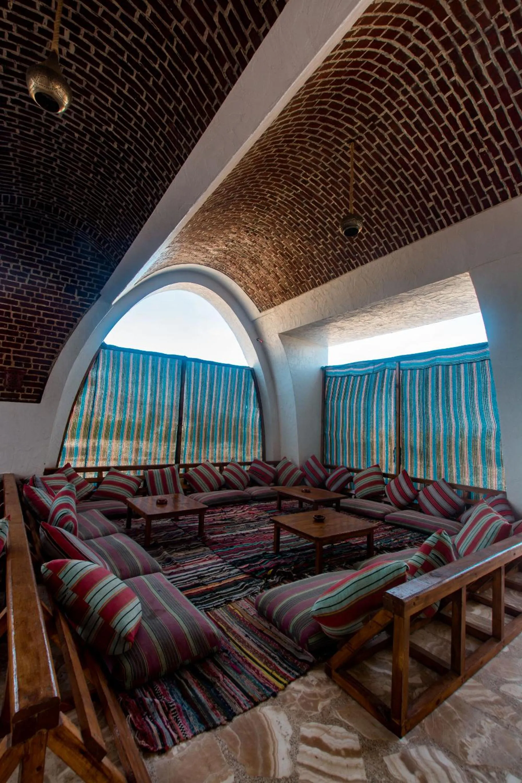 Seating area in Paradise Sweir