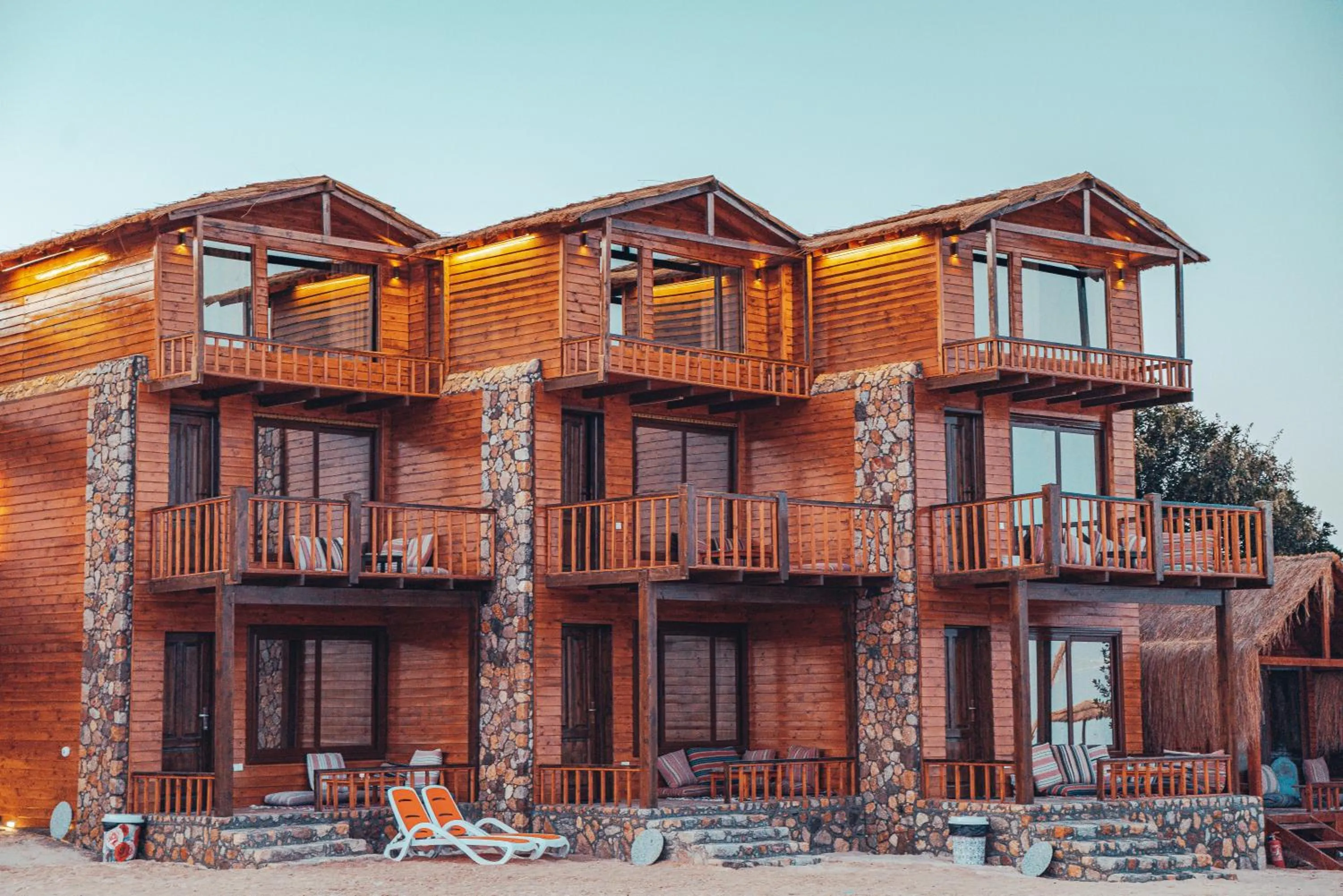 Property building in Paradise Sweir