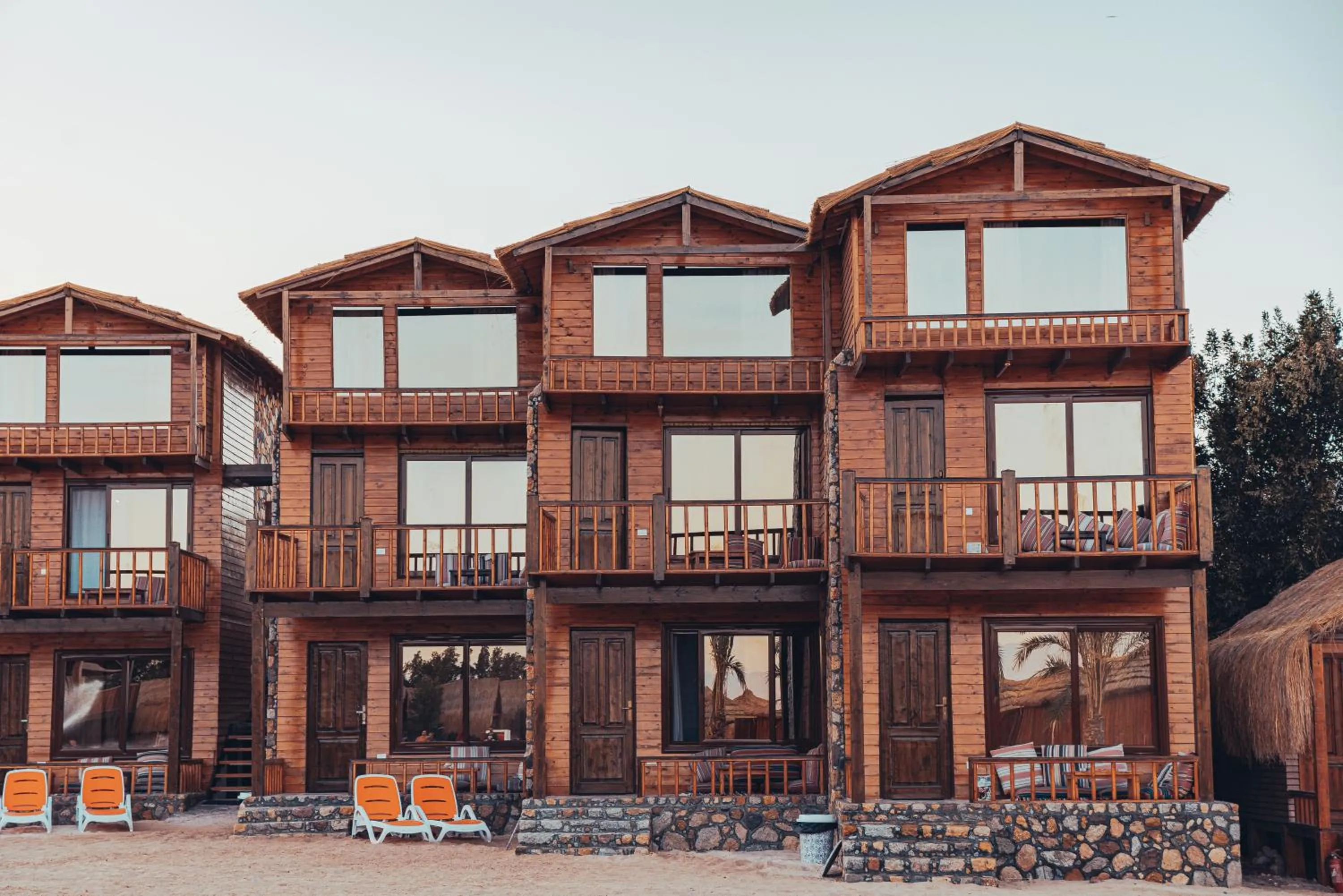 Property building in Paradise Sweir