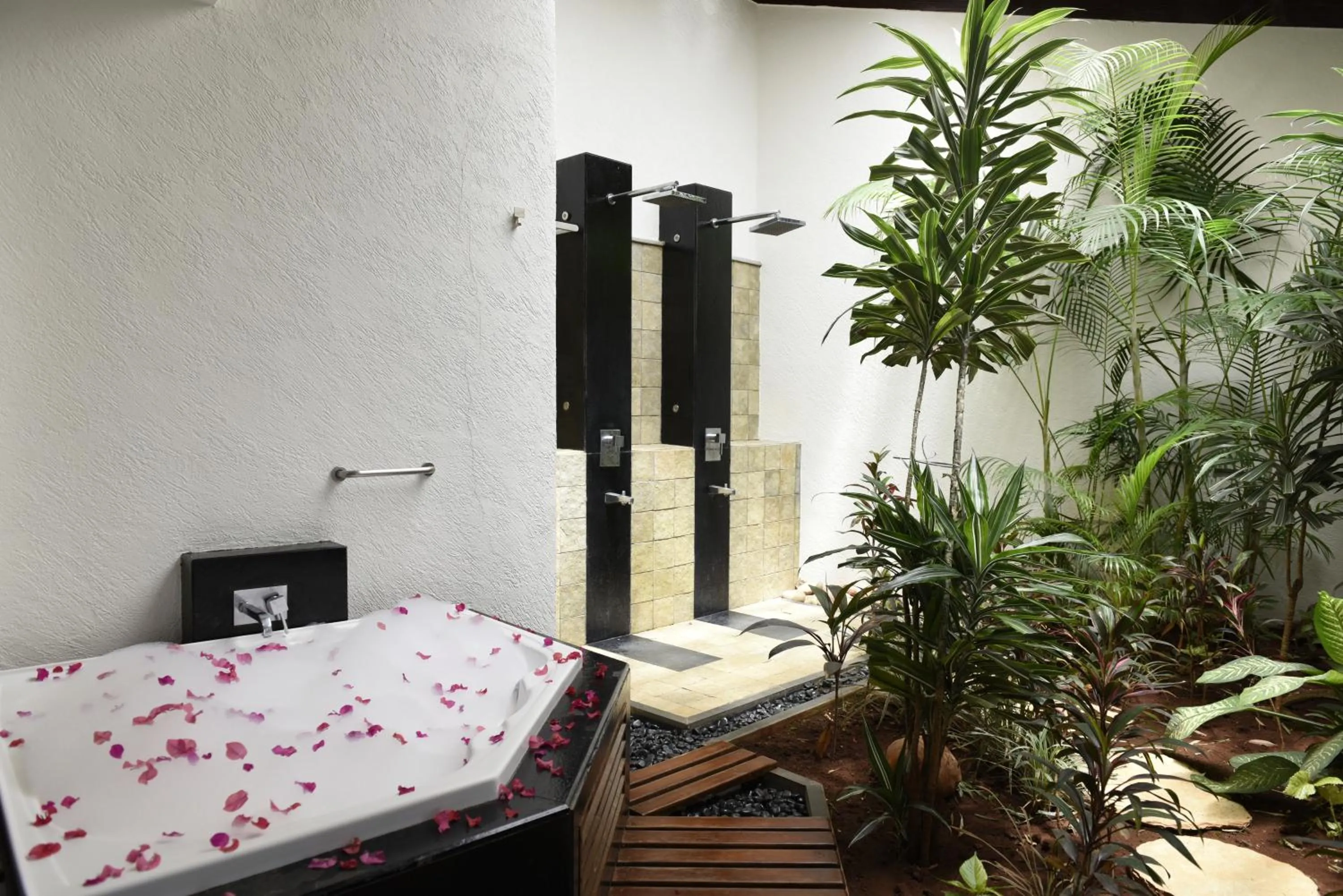 Bath, Bed in Brightland Resort & Spa