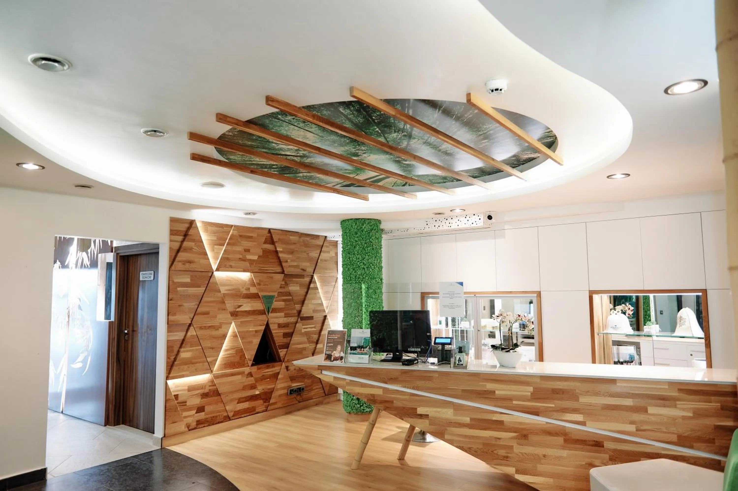 Lobby or reception in Blue Diamond Hotel Active SPA