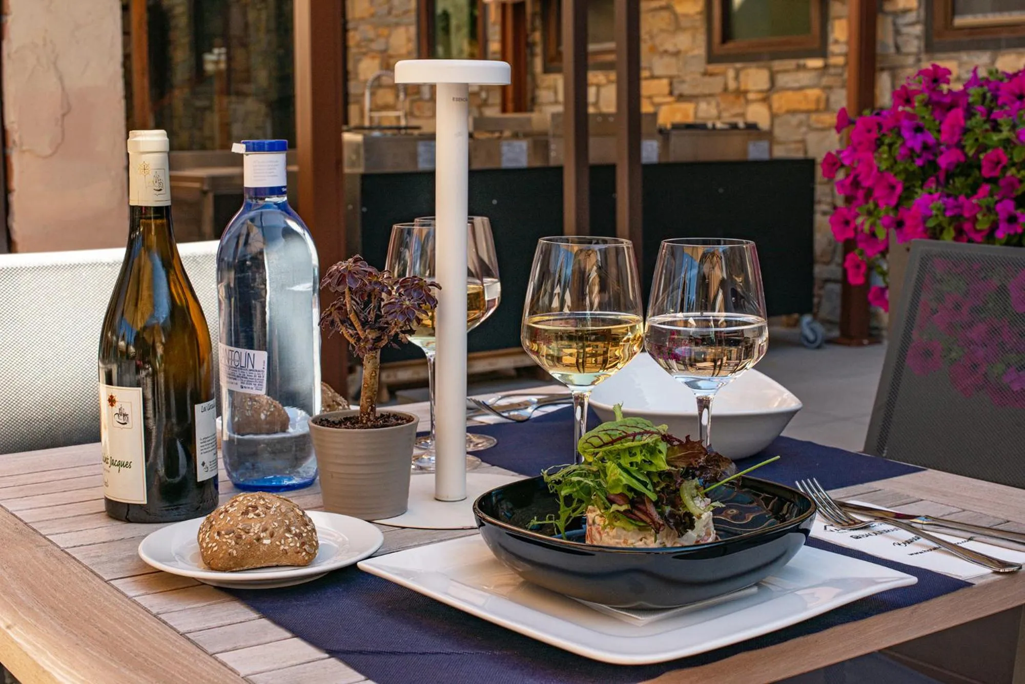 Restaurant/places to eat in Hotel Vilagaros