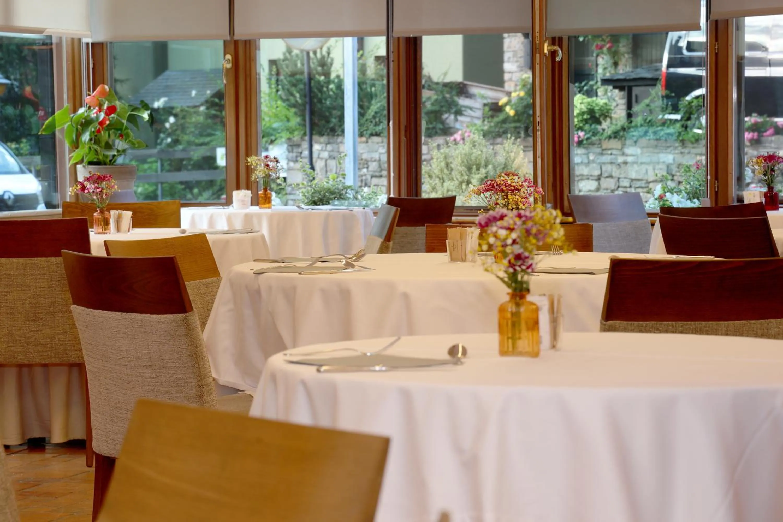 Restaurant/places to eat in Hotel Vilagaros