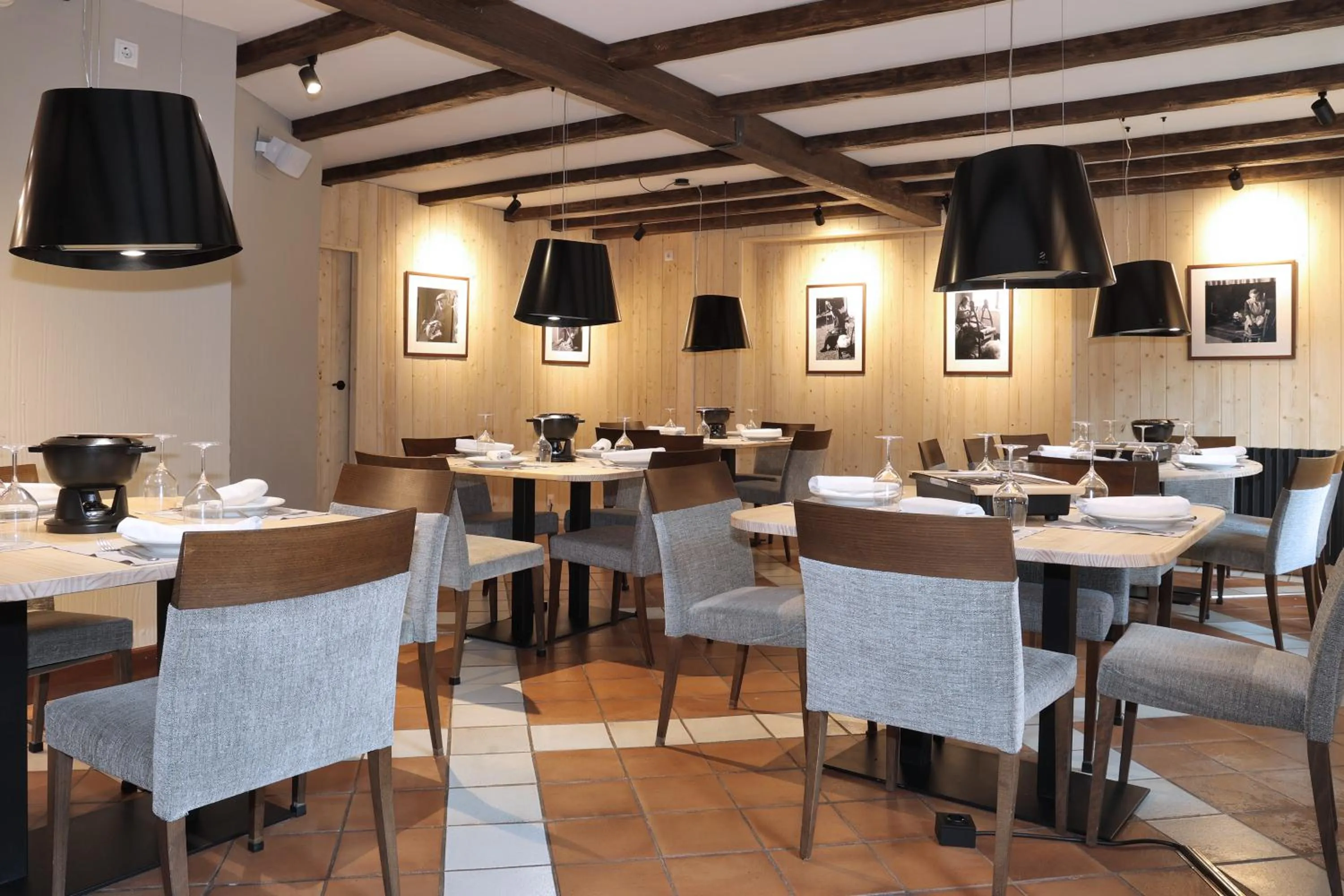 Restaurant/places to eat in Hotel Vilagaros