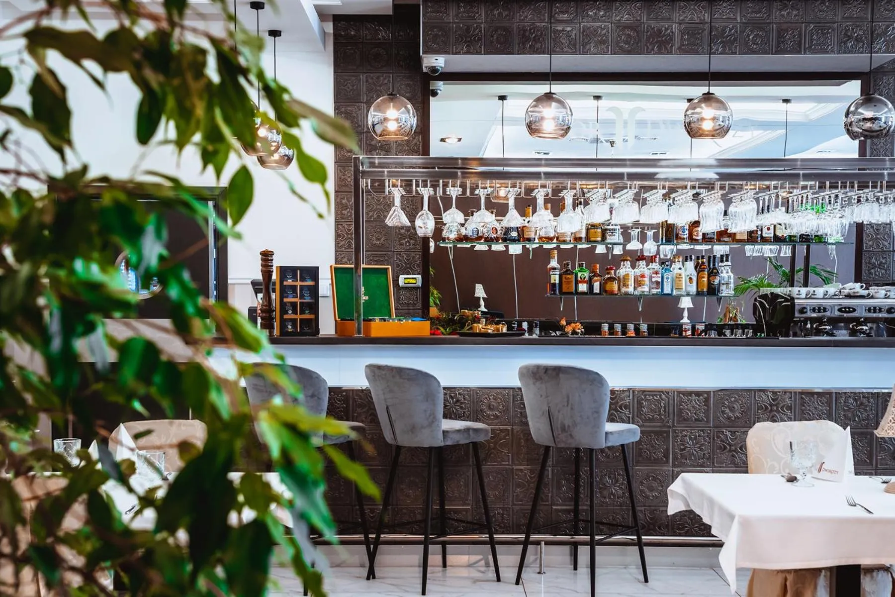 Lounge or bar in Dwór Dwikozy