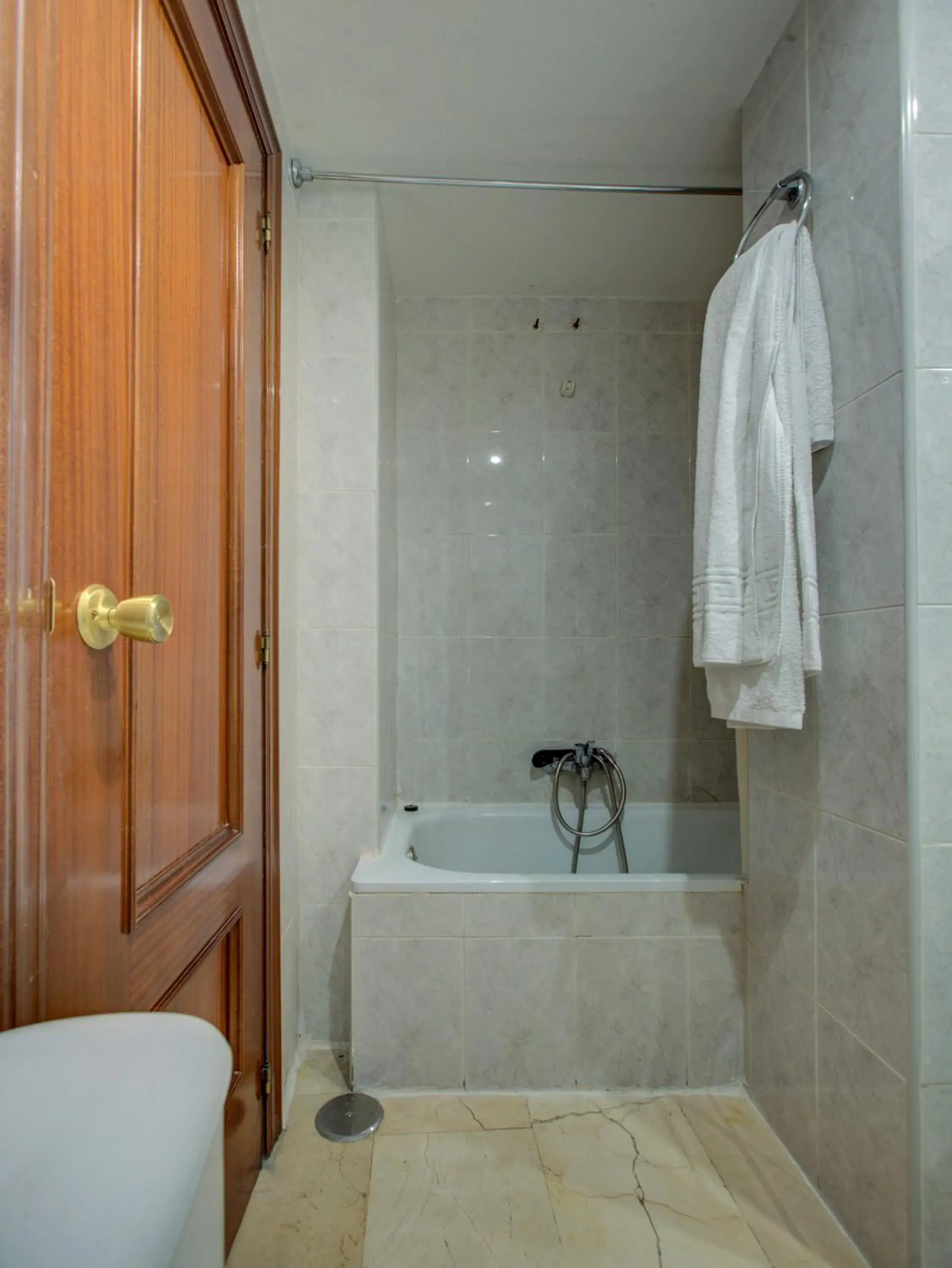 Twin Room with Extra Bed in Emperatriz II Twin Room with Extra Bed in Emperatriz II