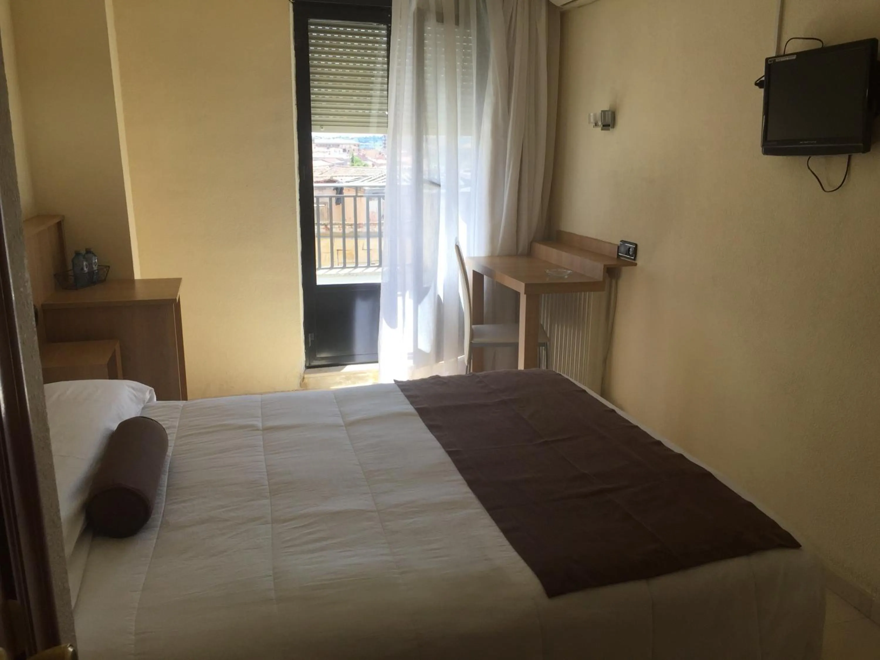 Bedroom, Bed in Emperatriz II