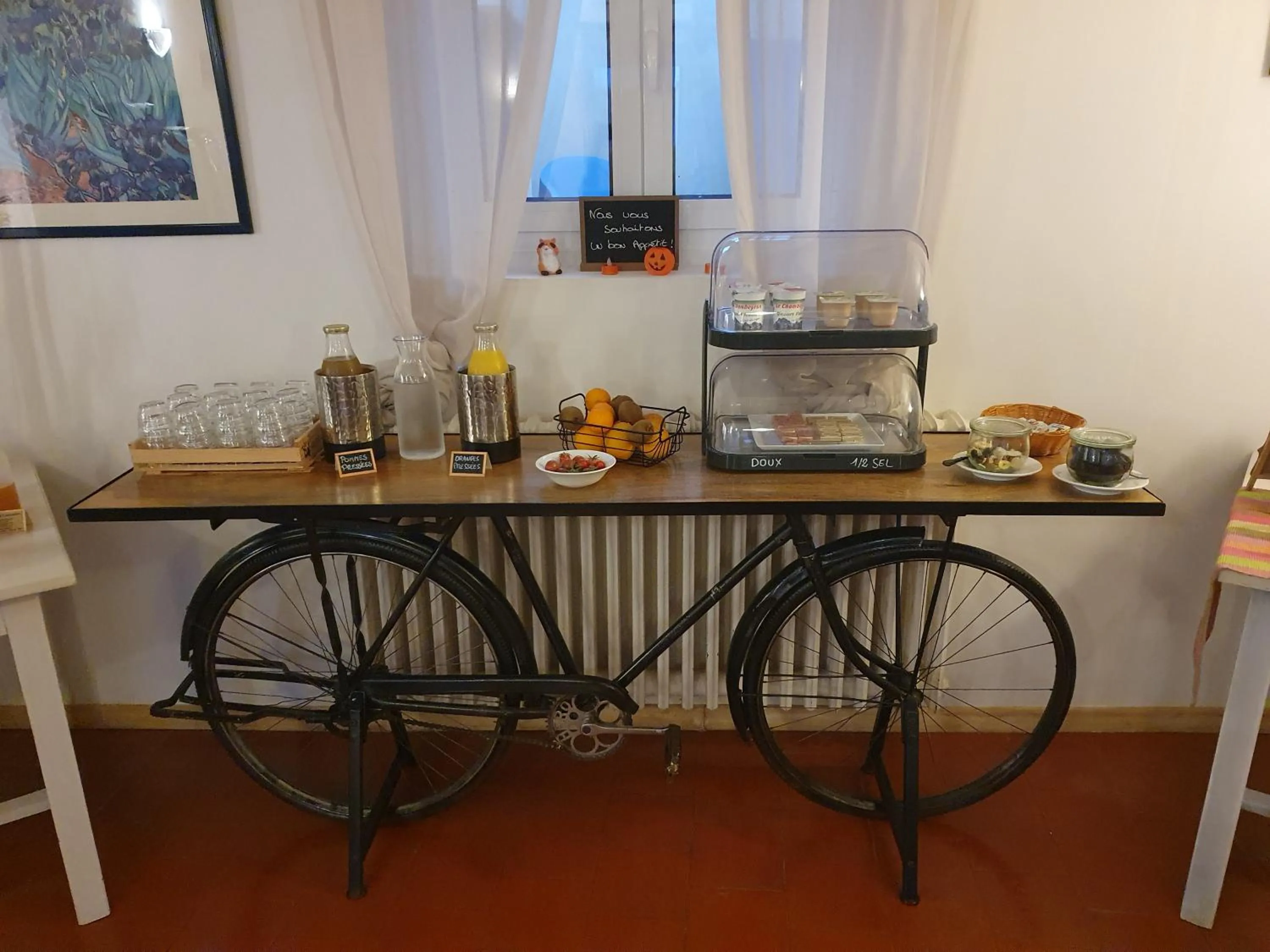 Breakfast in Le Mas des Quintrands Manosque - Motel de charme