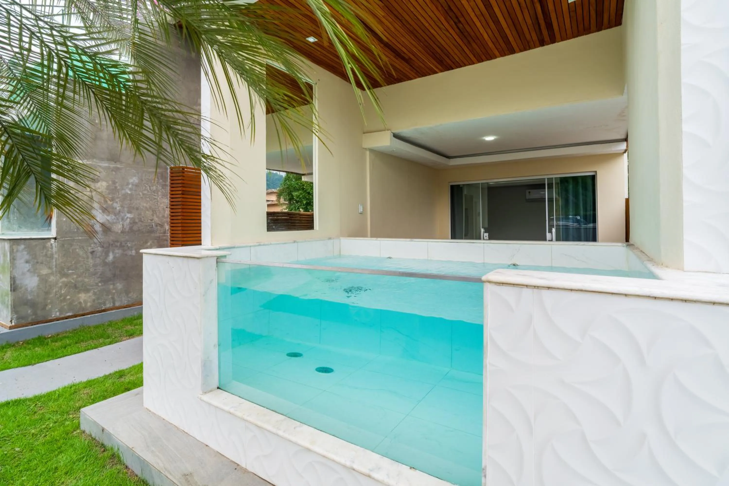 Swimming pool in Pousada Villa del Sol