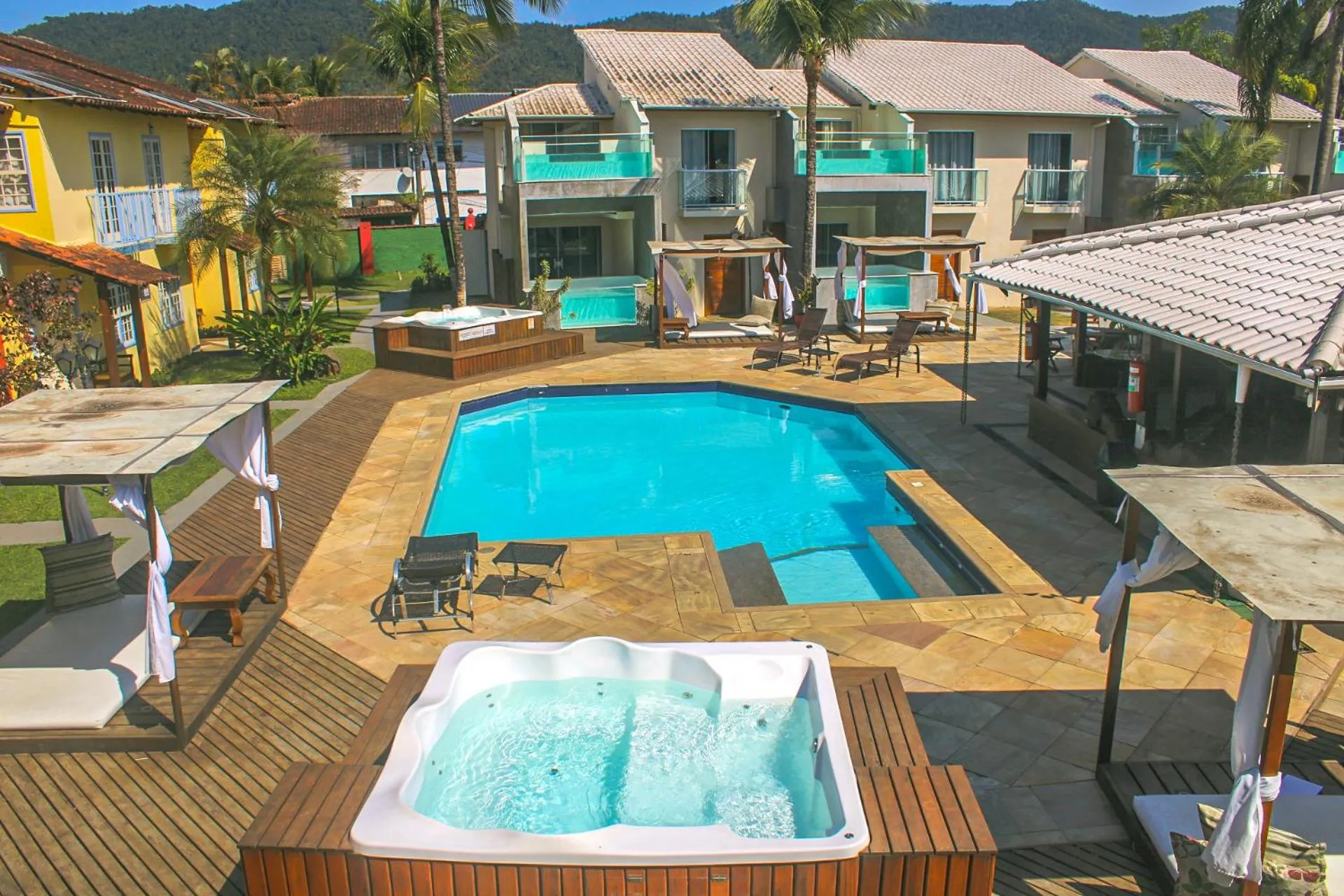 Pool view in Pousada Villa del Sol
