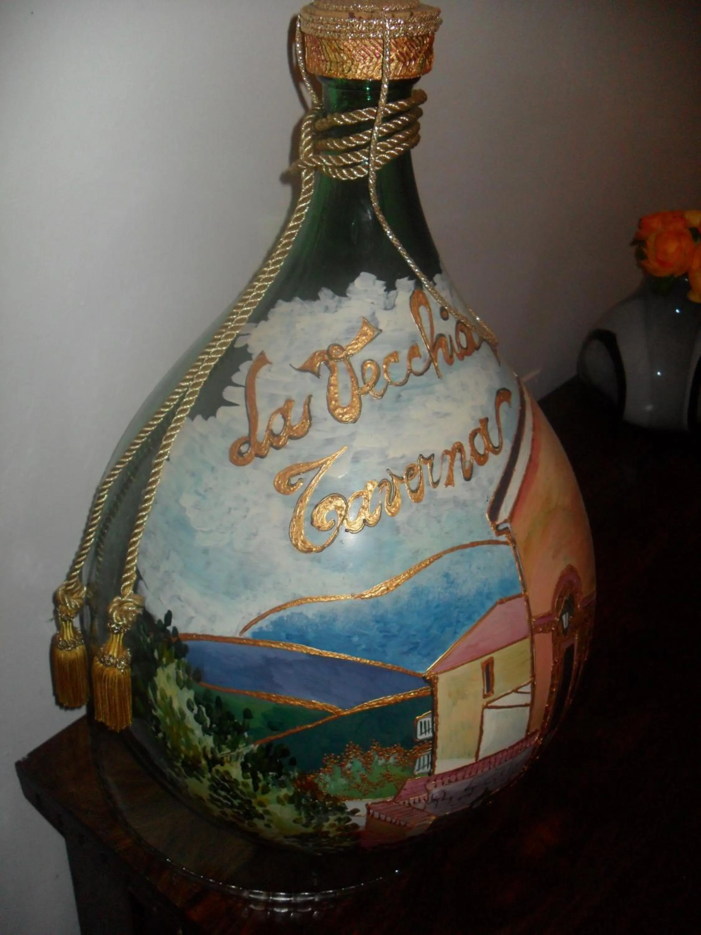 Decorative detail in La Vecchia Taverna B&B