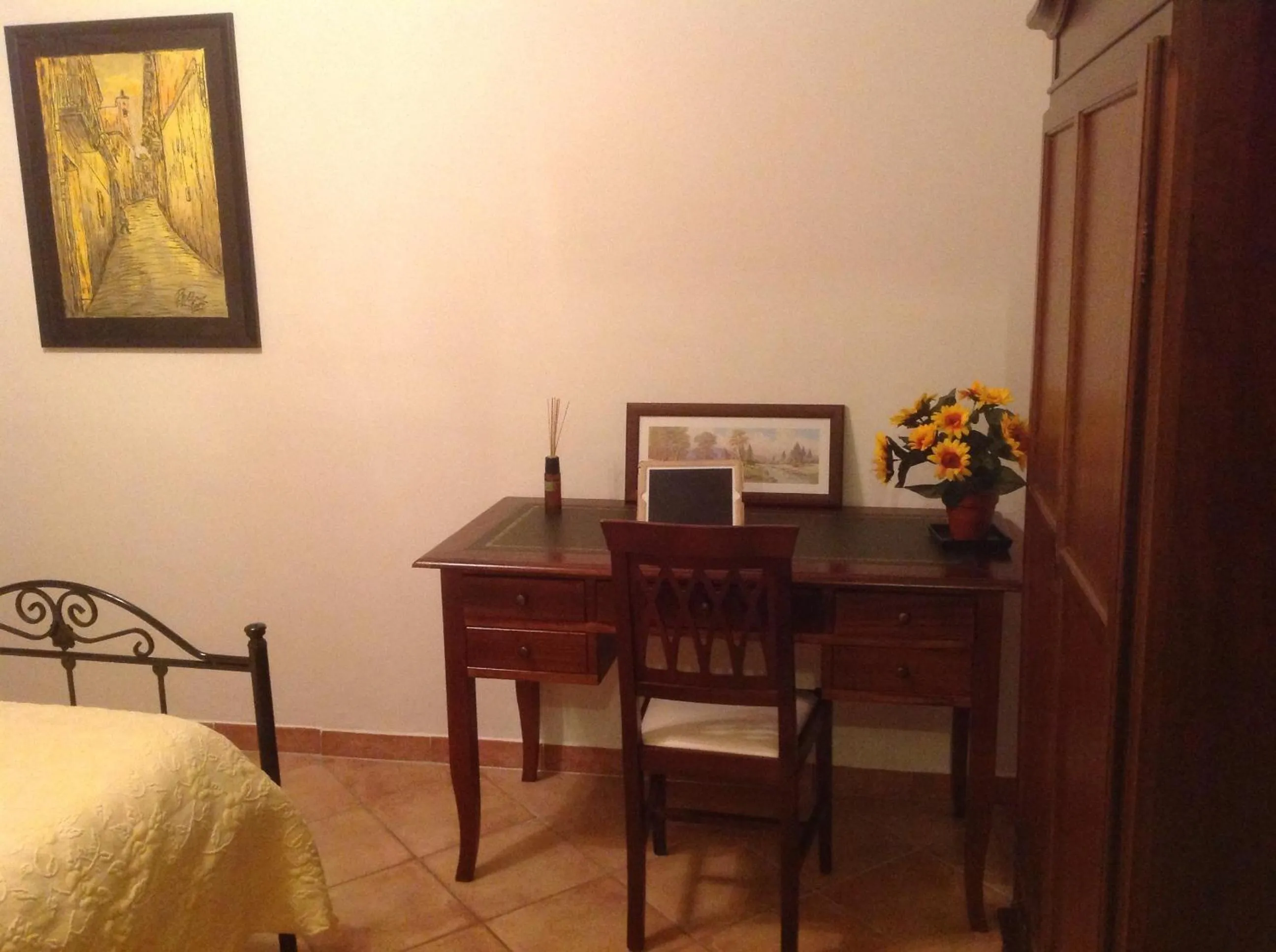 Photo of the whole room in La Vecchia Taverna B&B