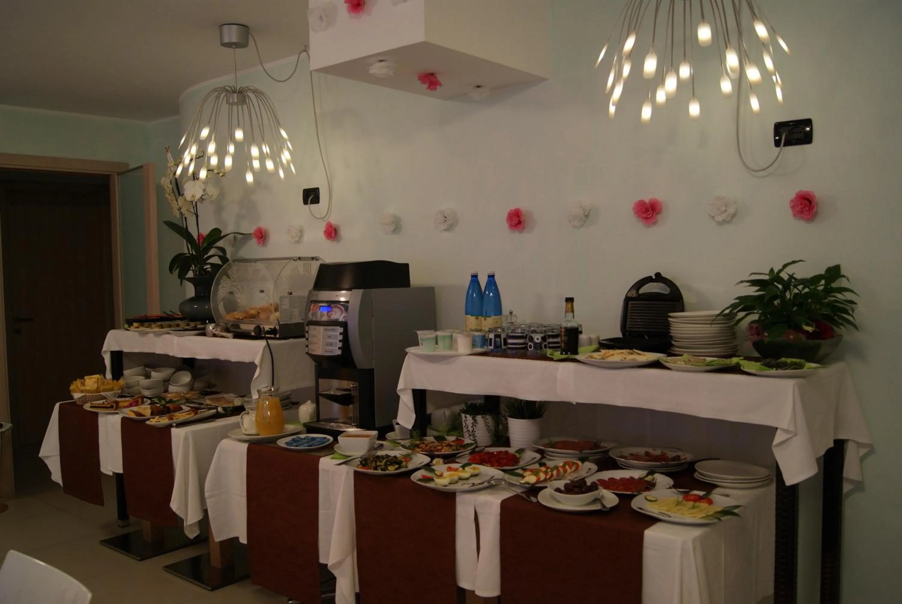 Buffet breakfast in Residence Aprilia