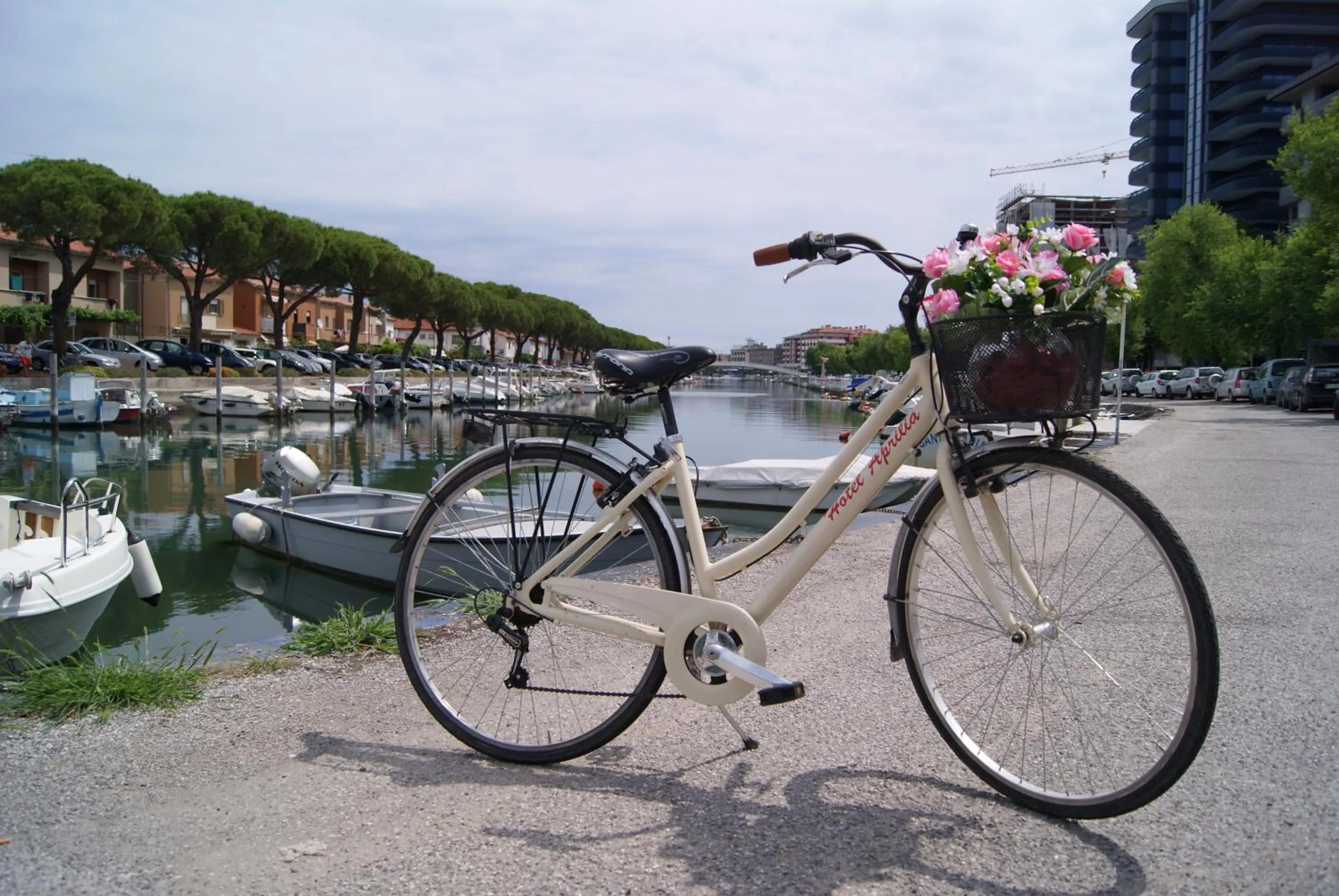 Cycling in Residence Aprilia