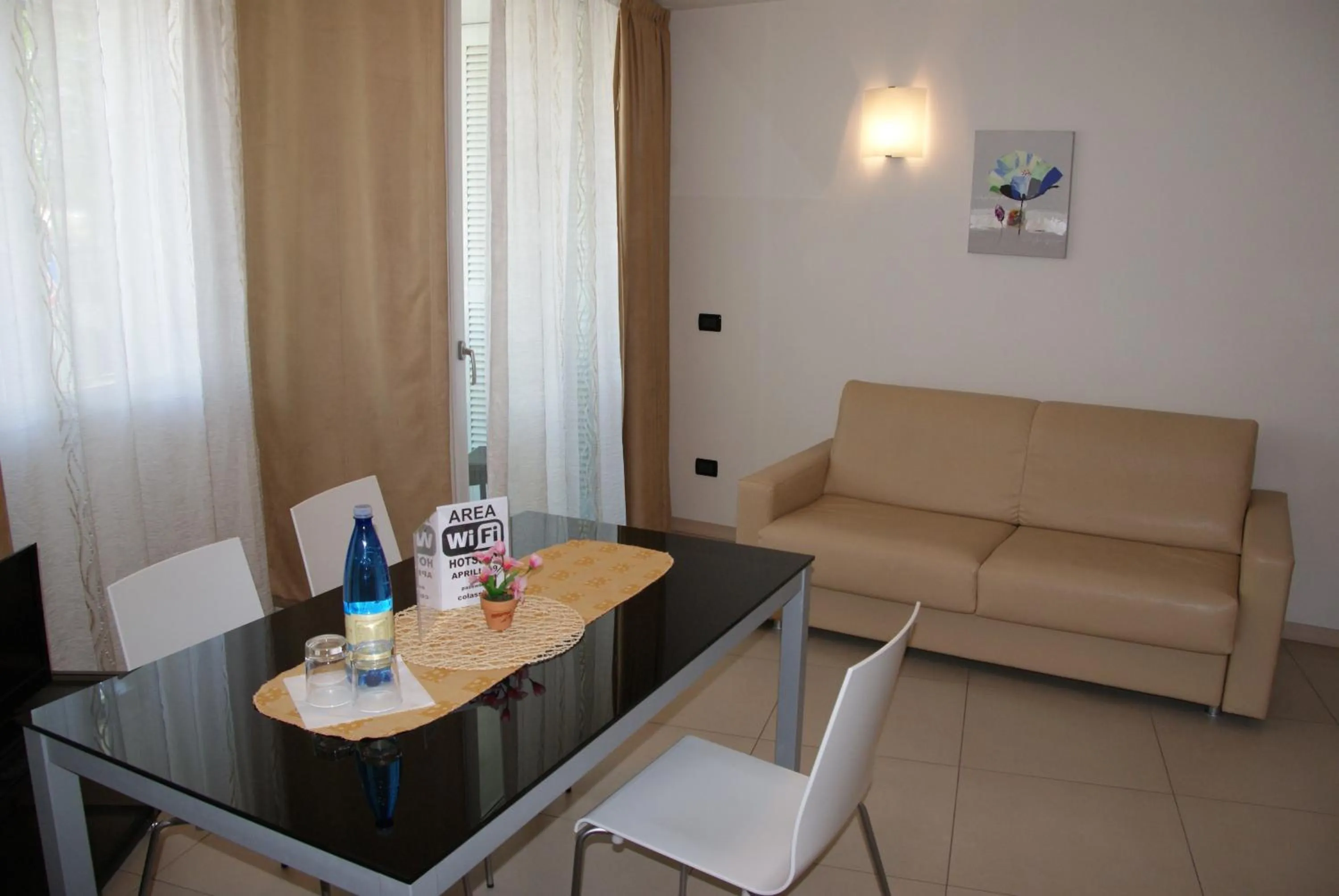 Dining area in Residence Aprilia