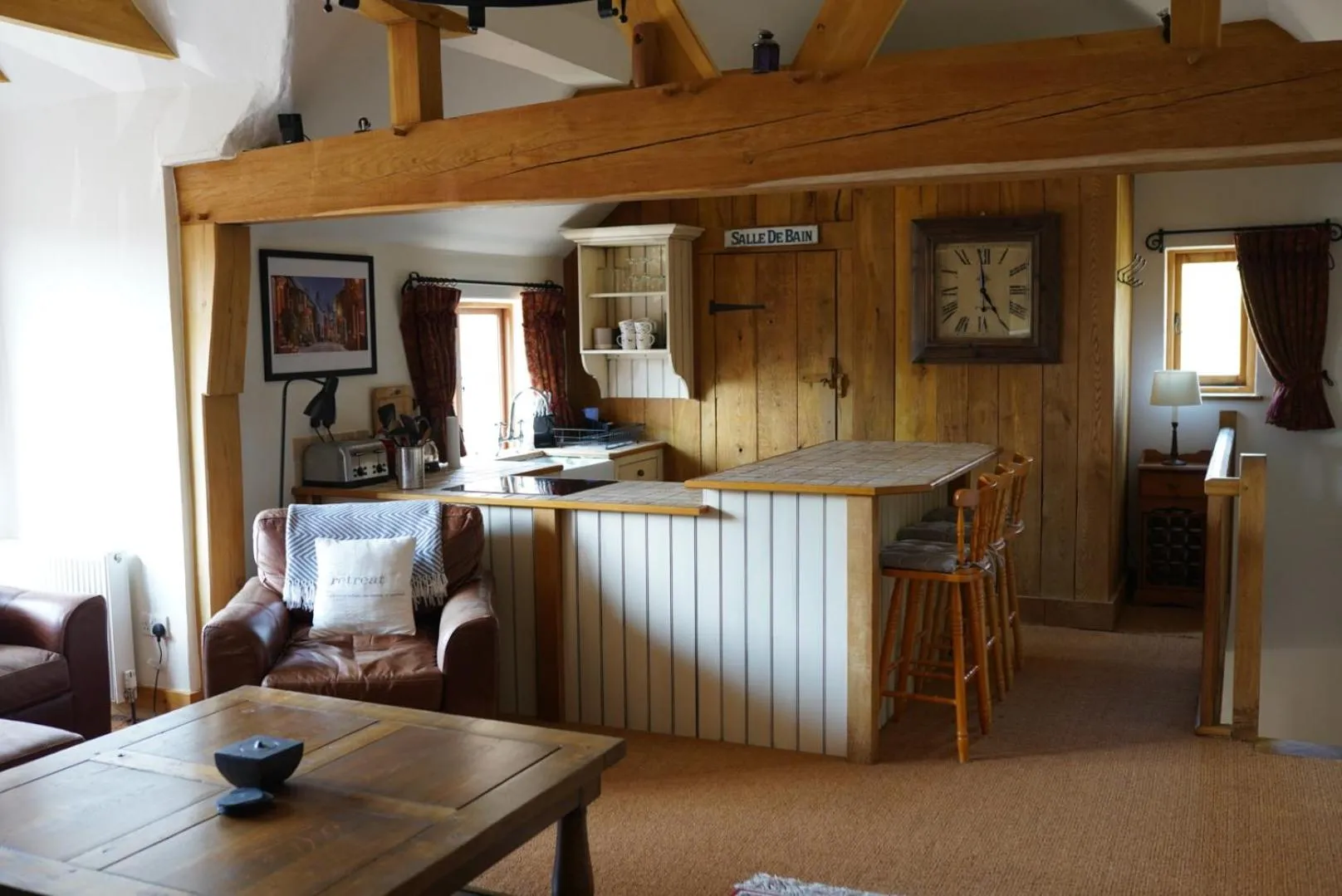 Kitchen or kitchenette in Finchden Barn