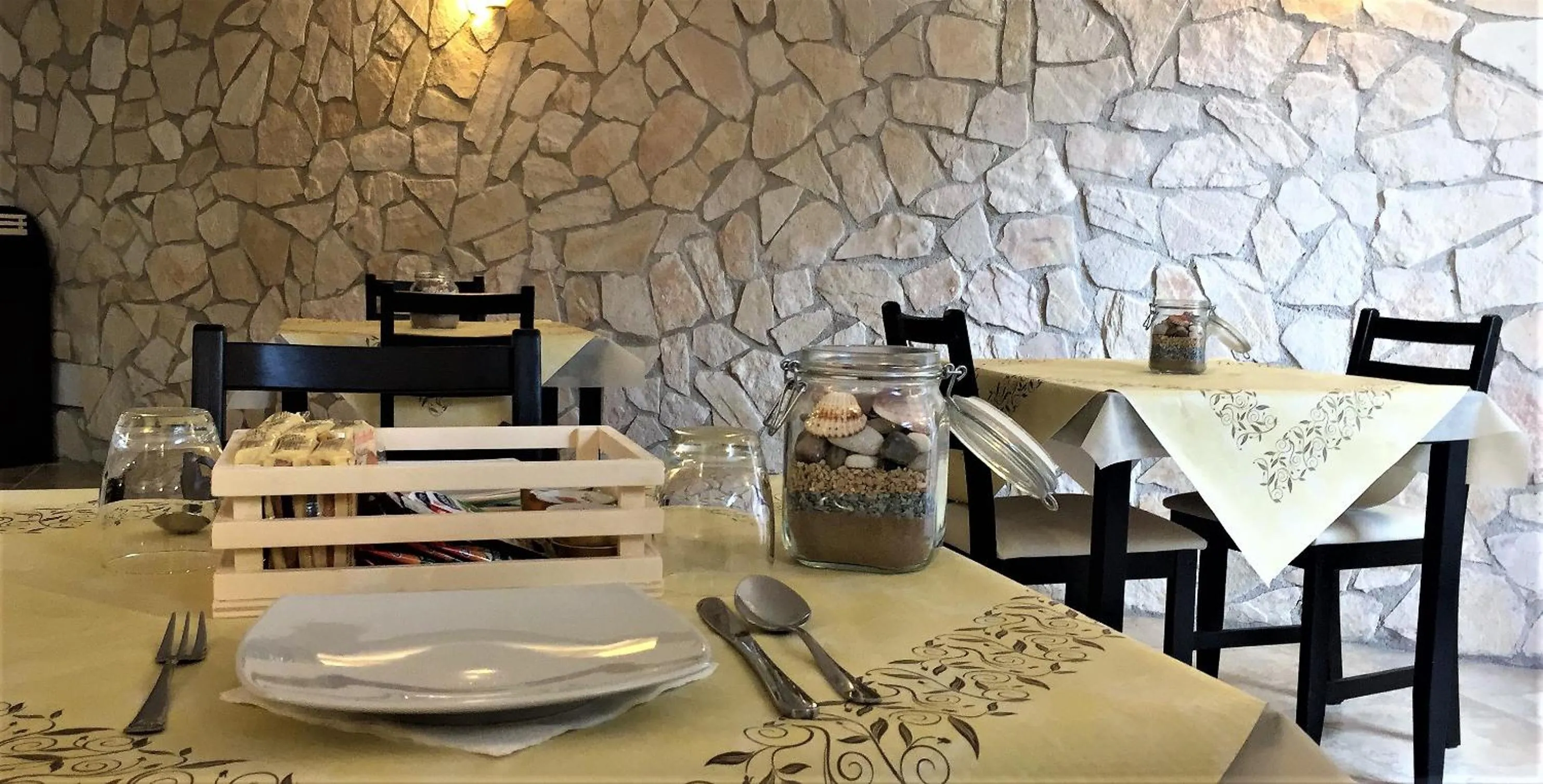 Lounge or bar in Sunset Bed and Breakfast