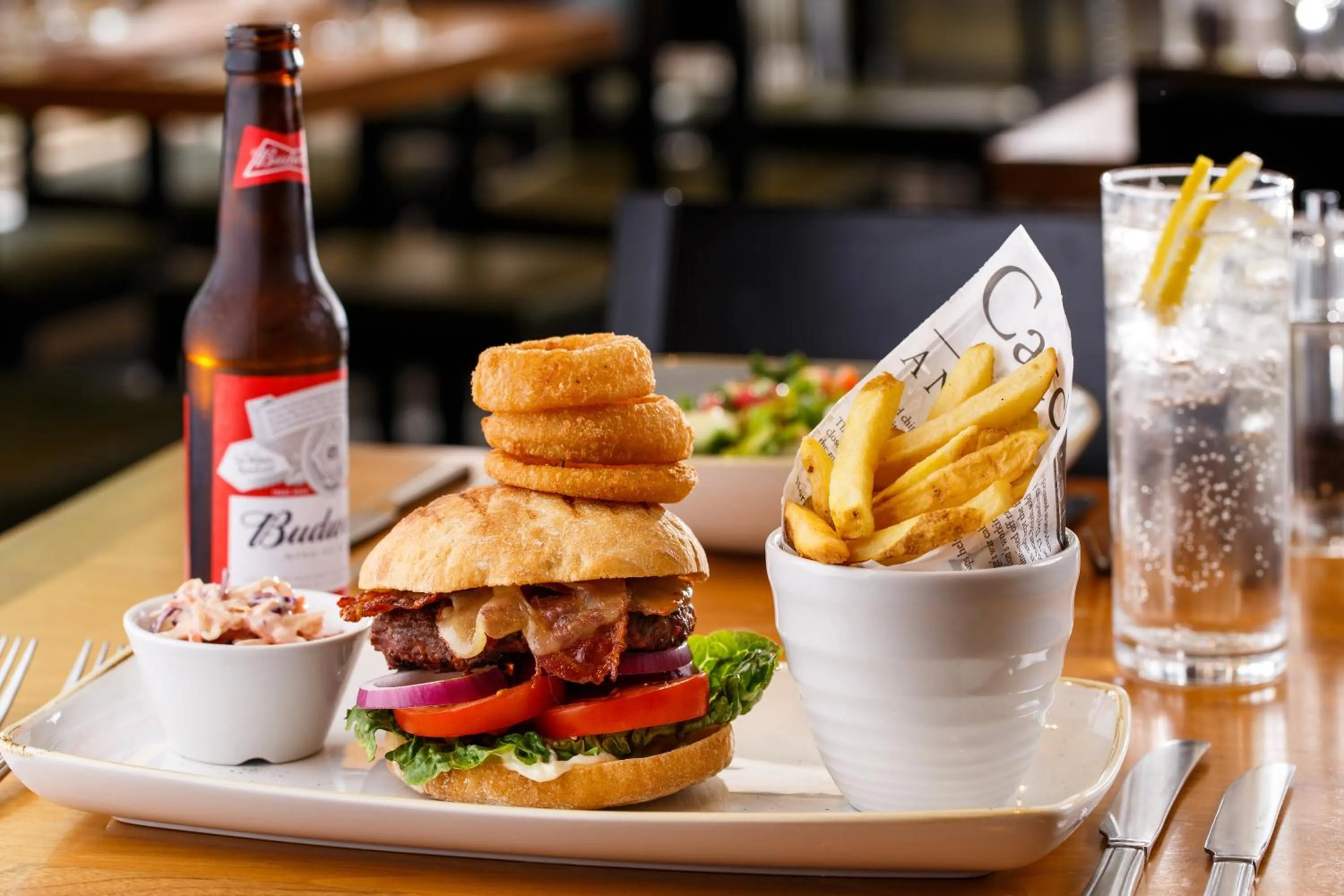 Restaurant/places to eat in Holiday Inn Maidenhead Windsor