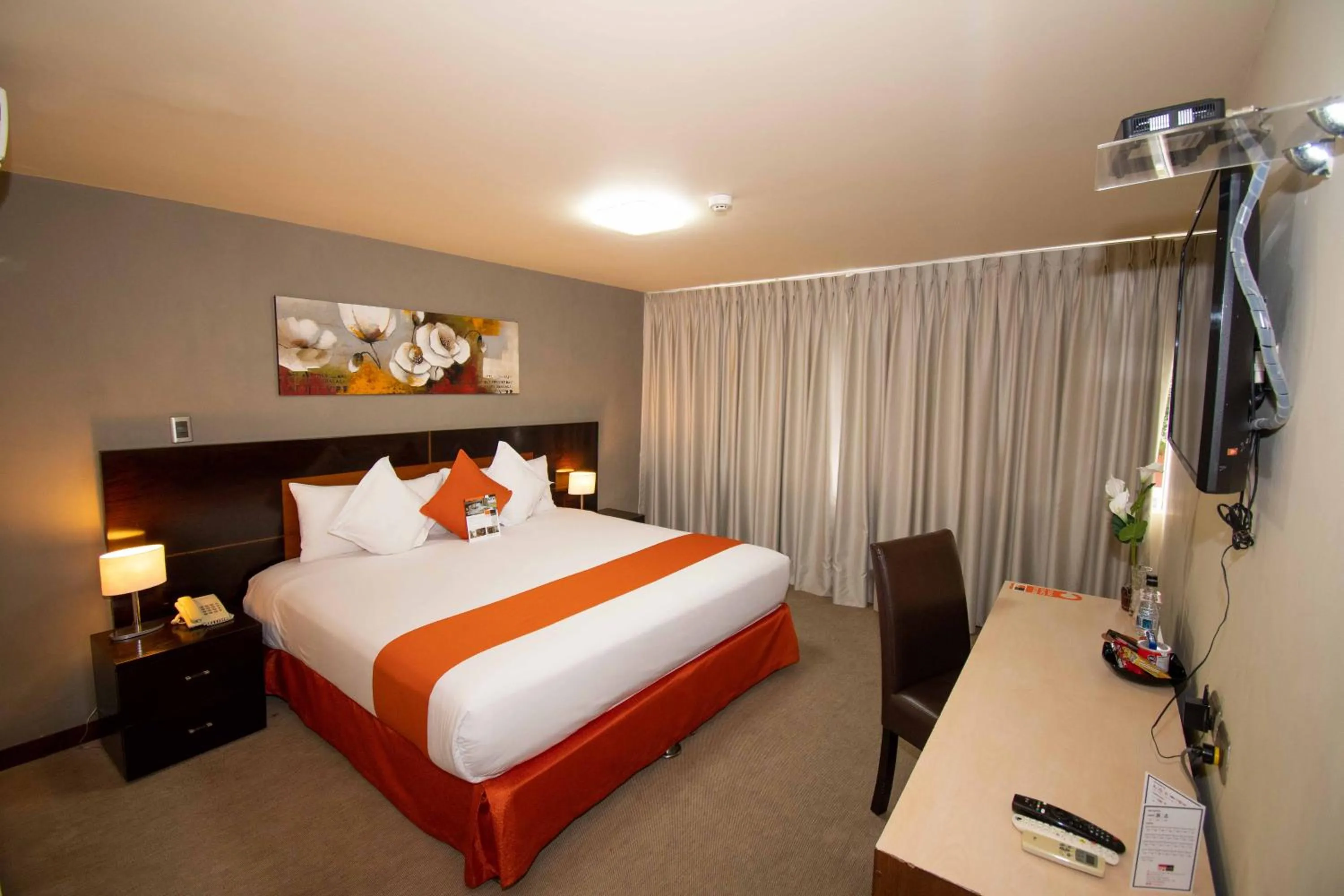 Photo of the whole room in SM Hotel