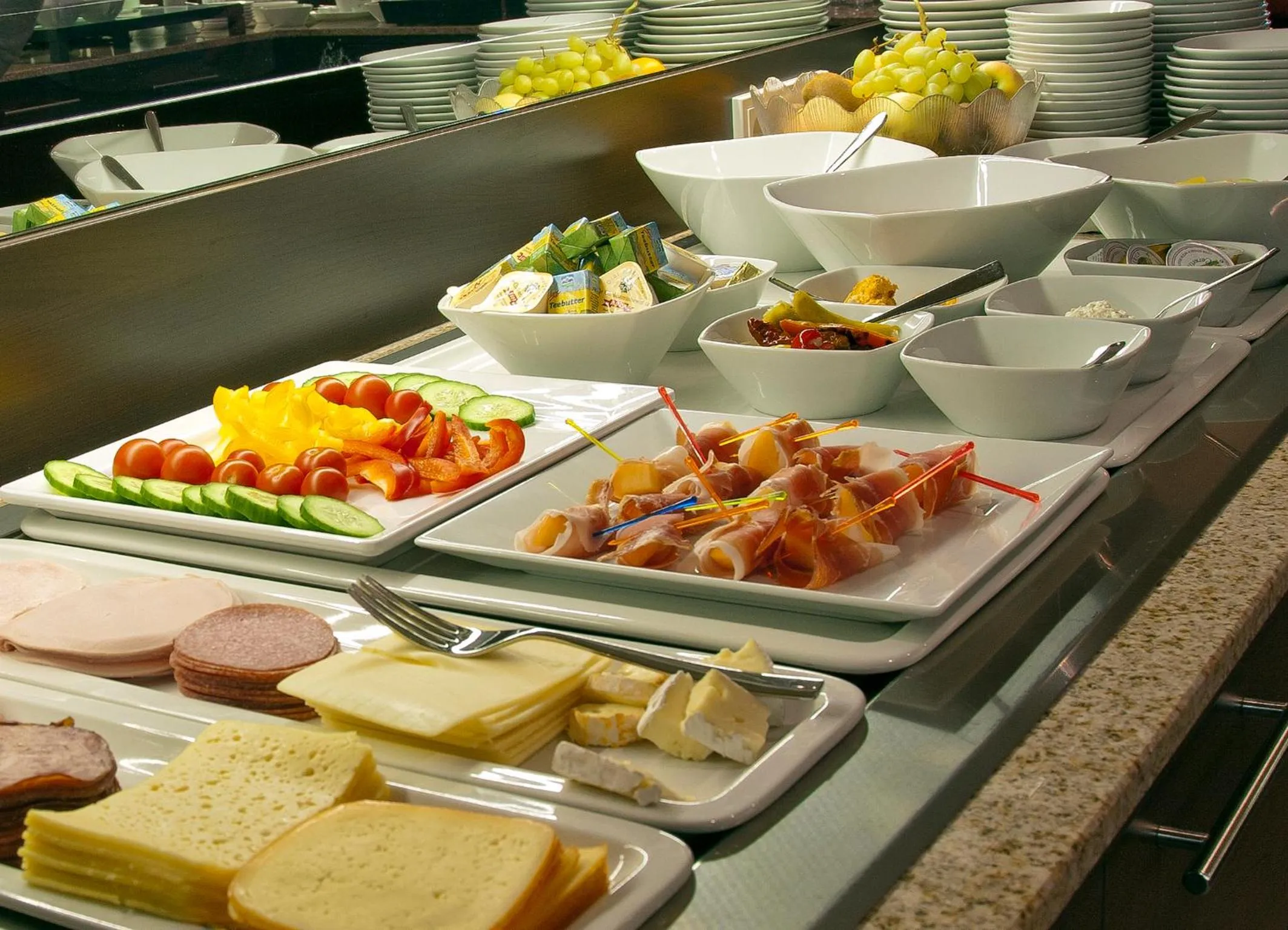 Buffet breakfast in Hotel Das Himberg