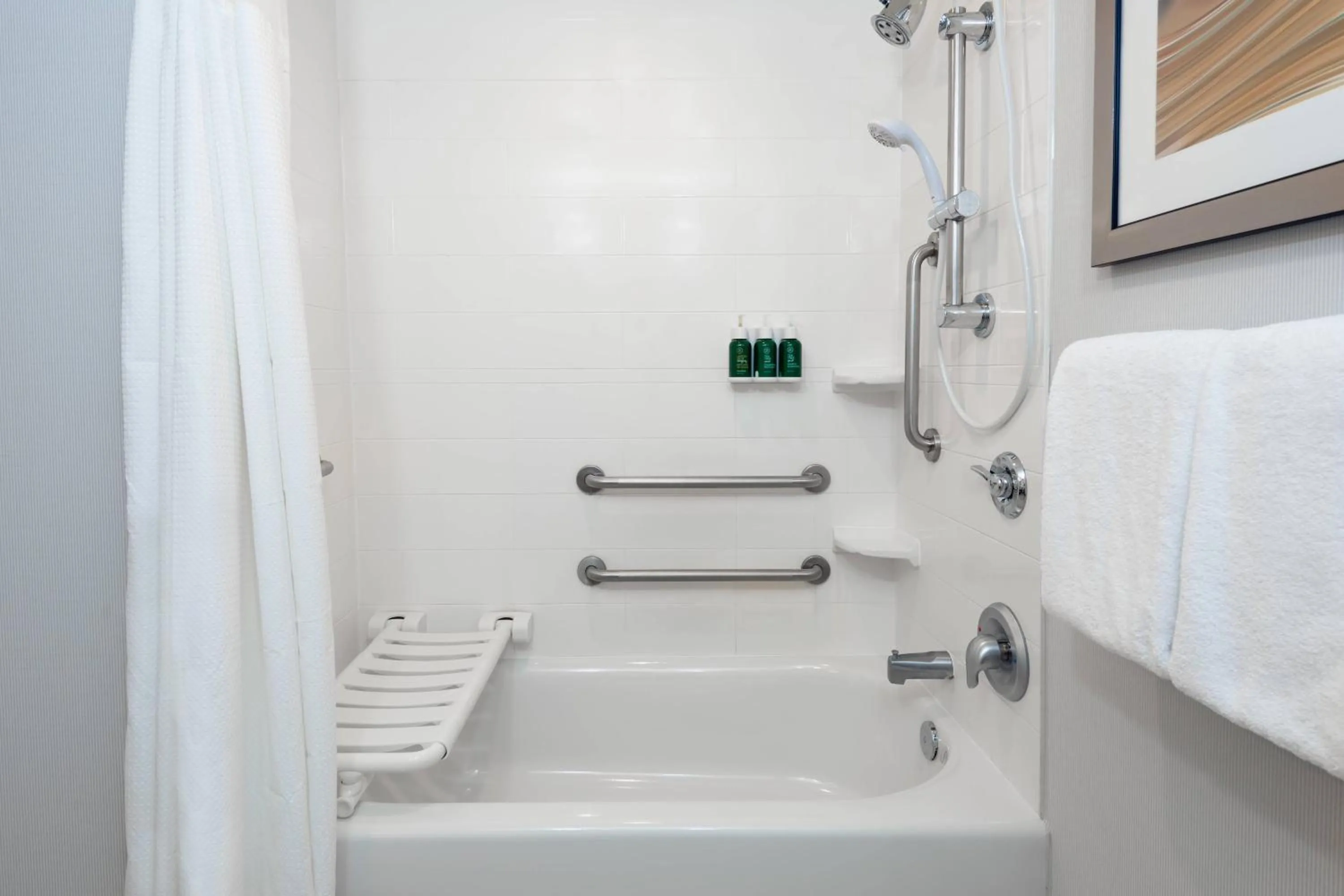 Bathroom in Courtyard by Marriott Buffalo Airport