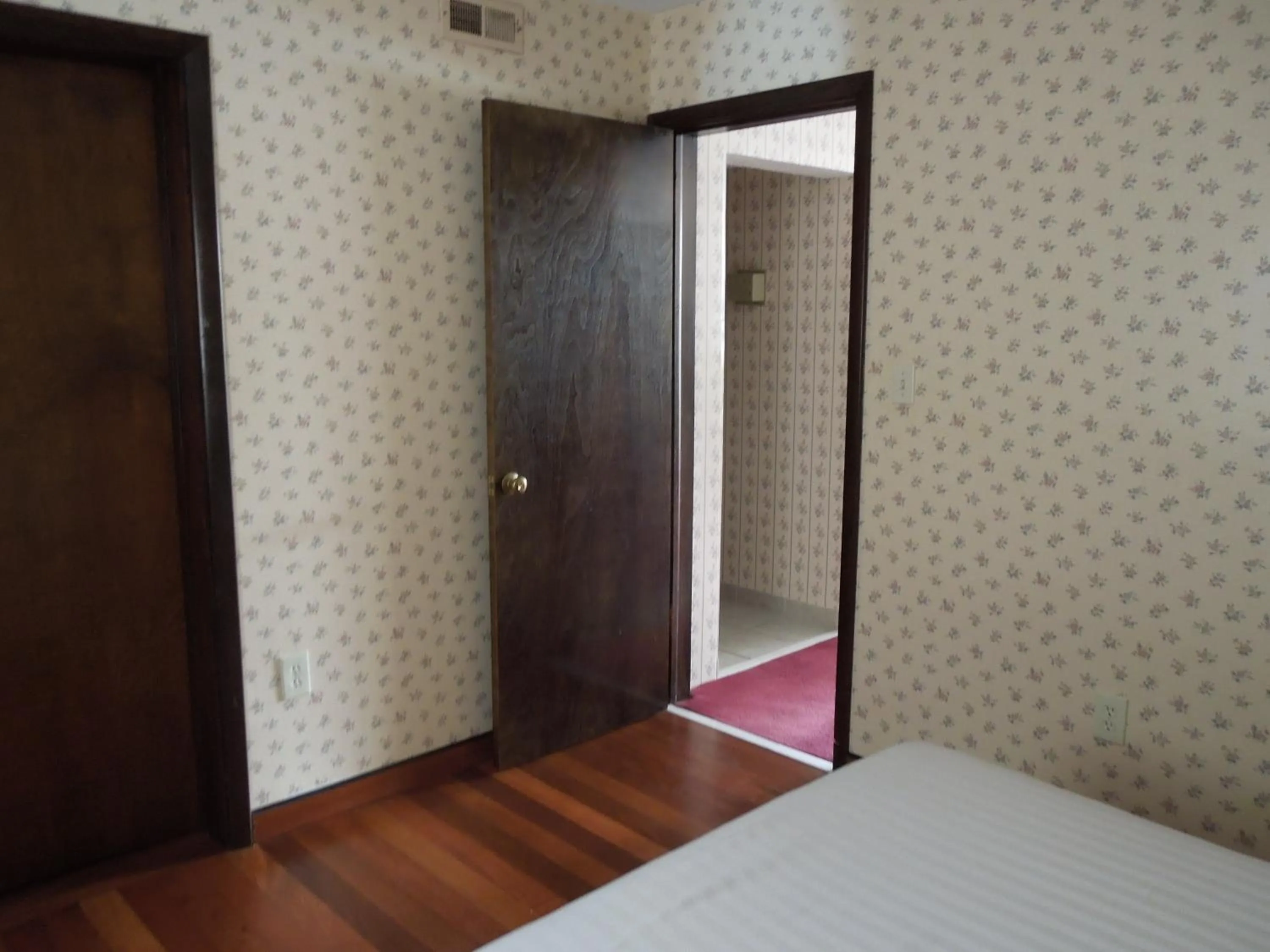 Bedroom, Bed in Alamar Resort Inn