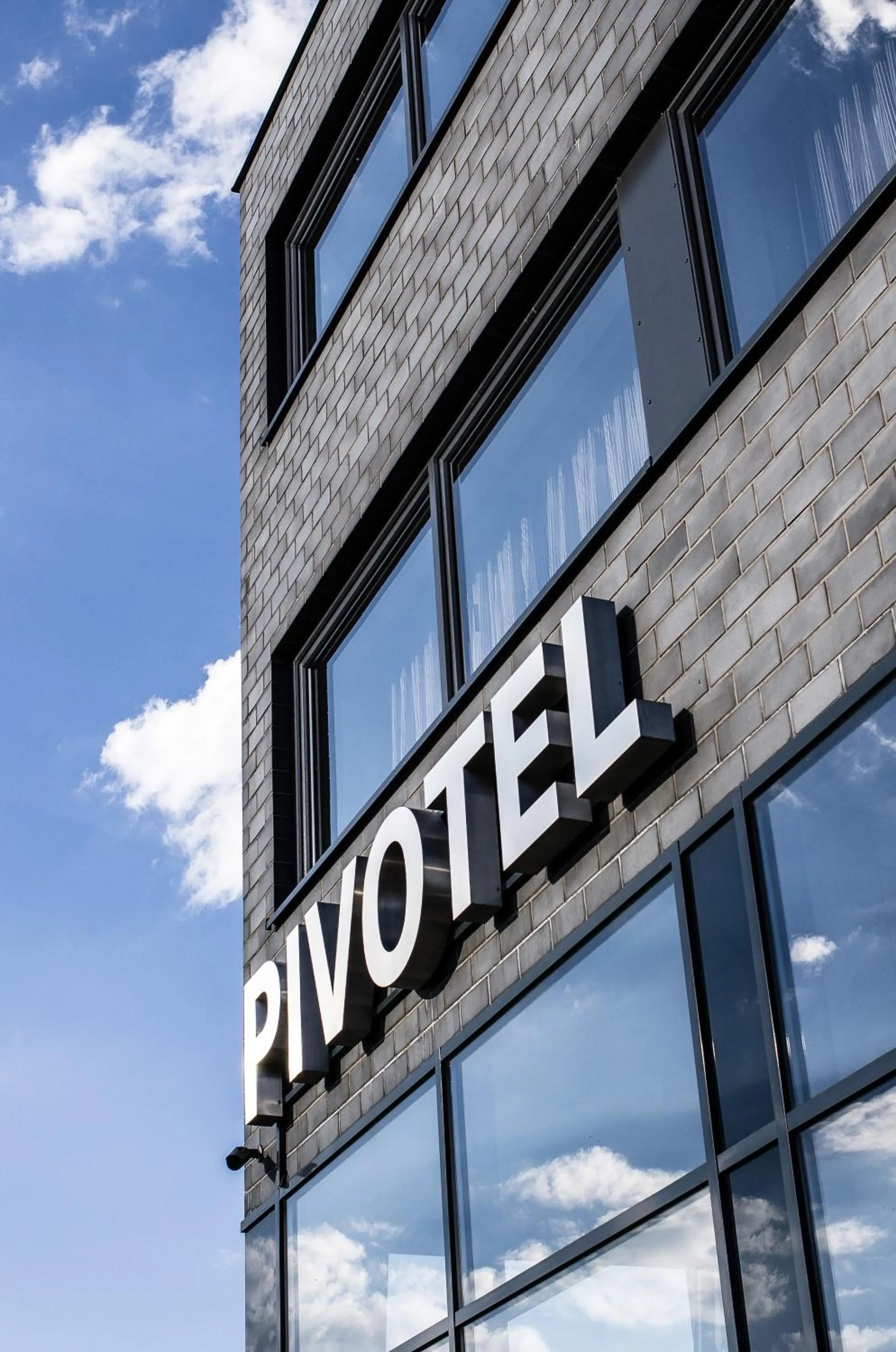 Decorative detail in Pivotel MMX