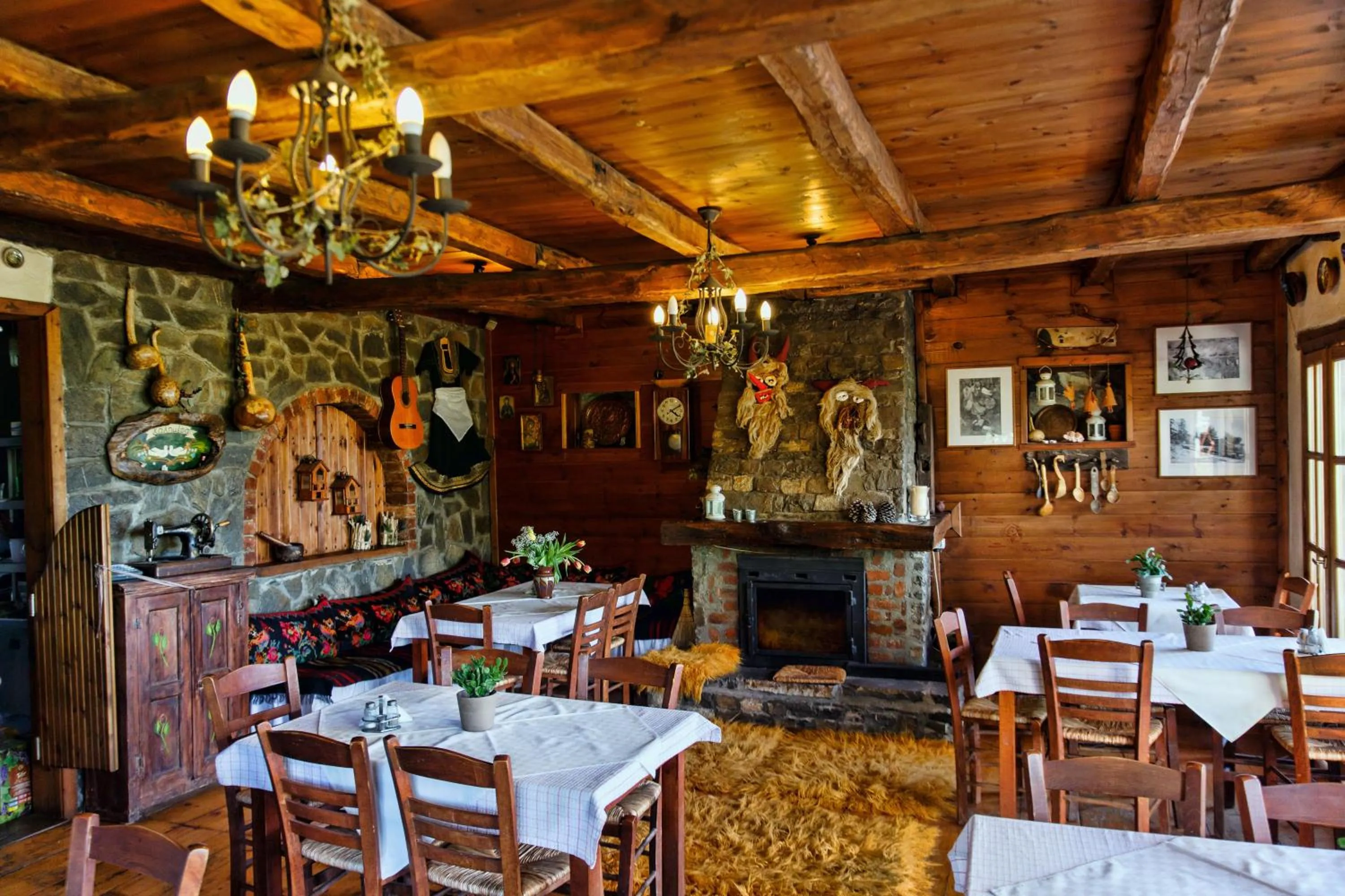 Restaurant/places to eat in Arxontiko Agonari