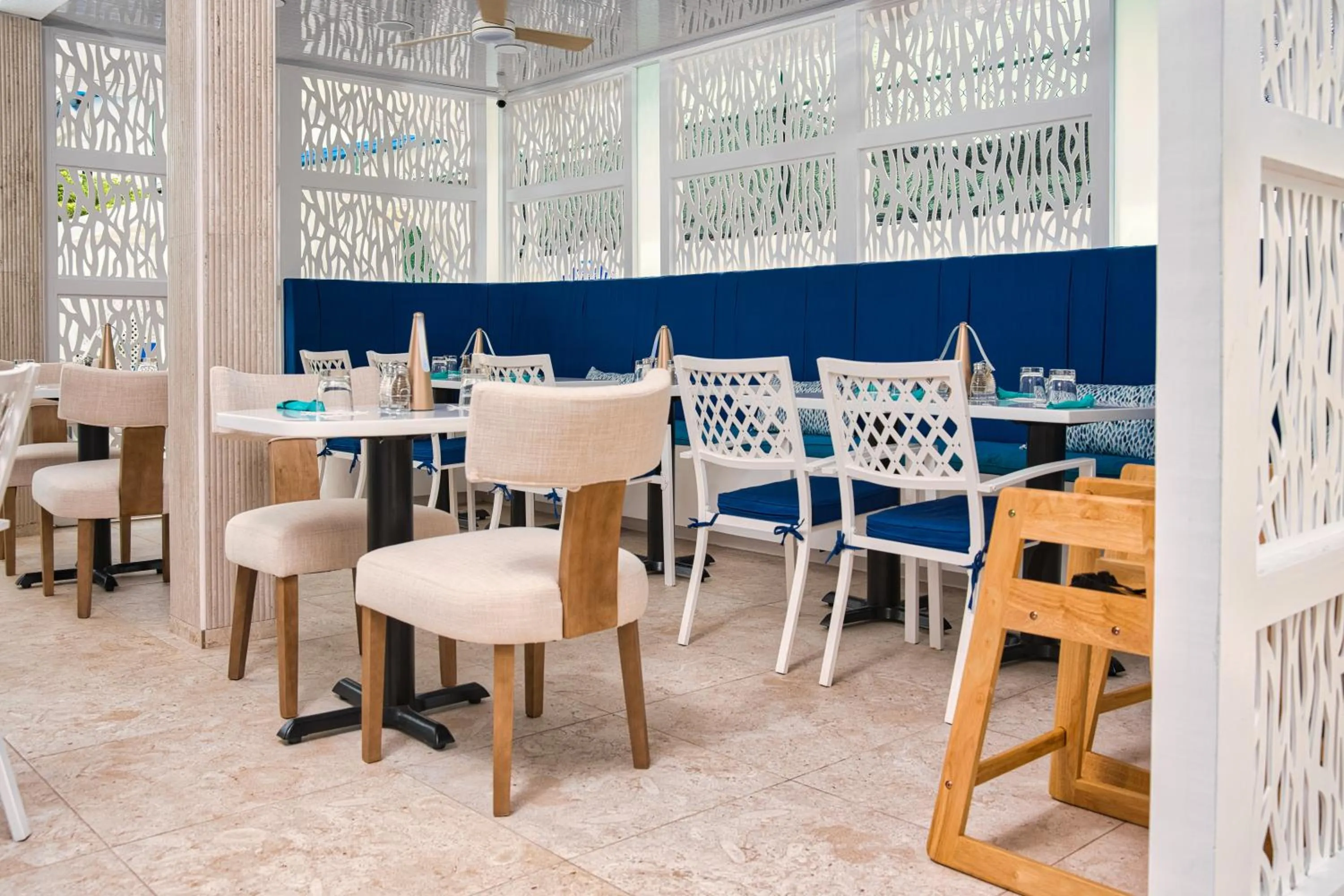 Restaurant/places to eat in Melbourne Inn