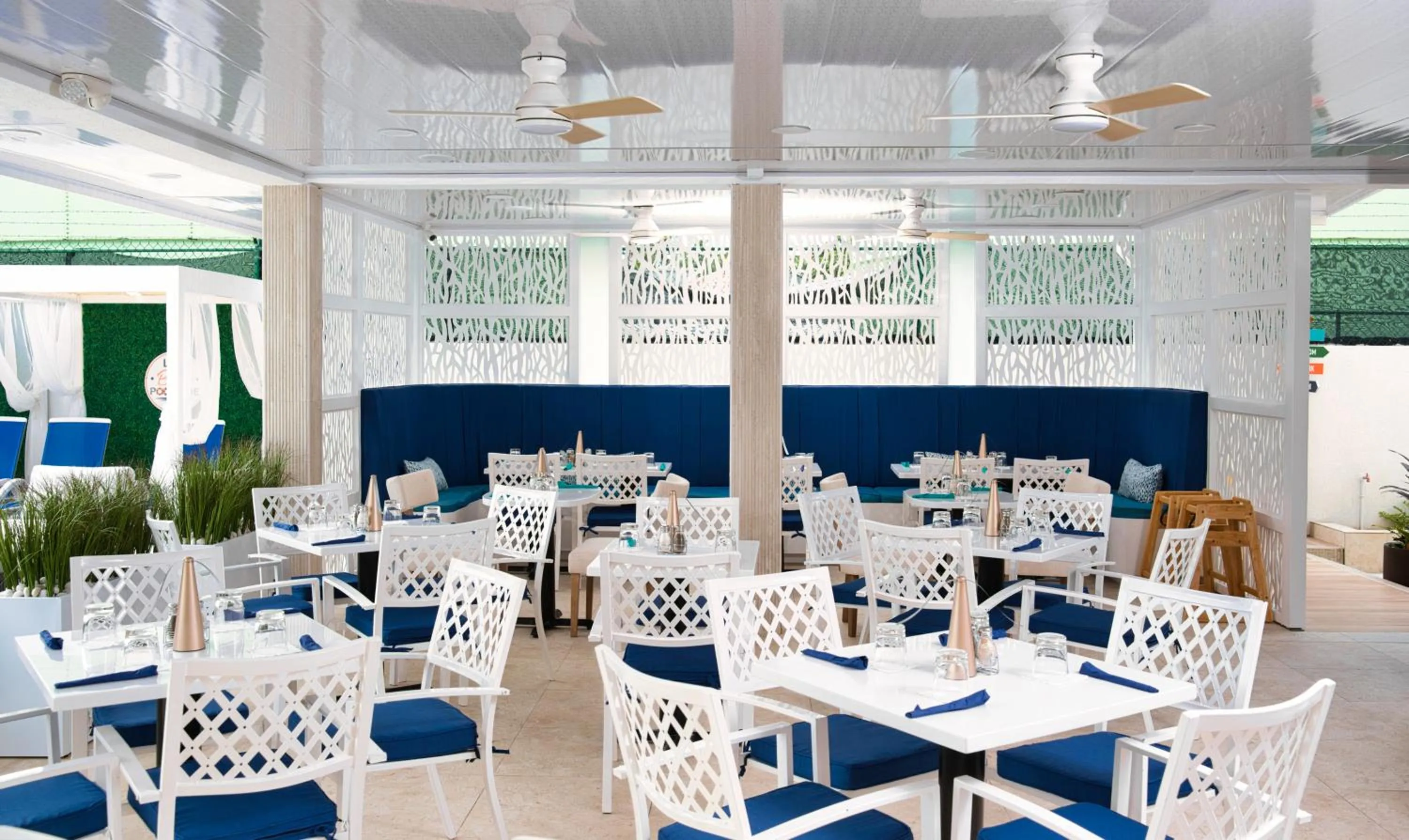 Restaurant/places to eat in Melbourne Inn