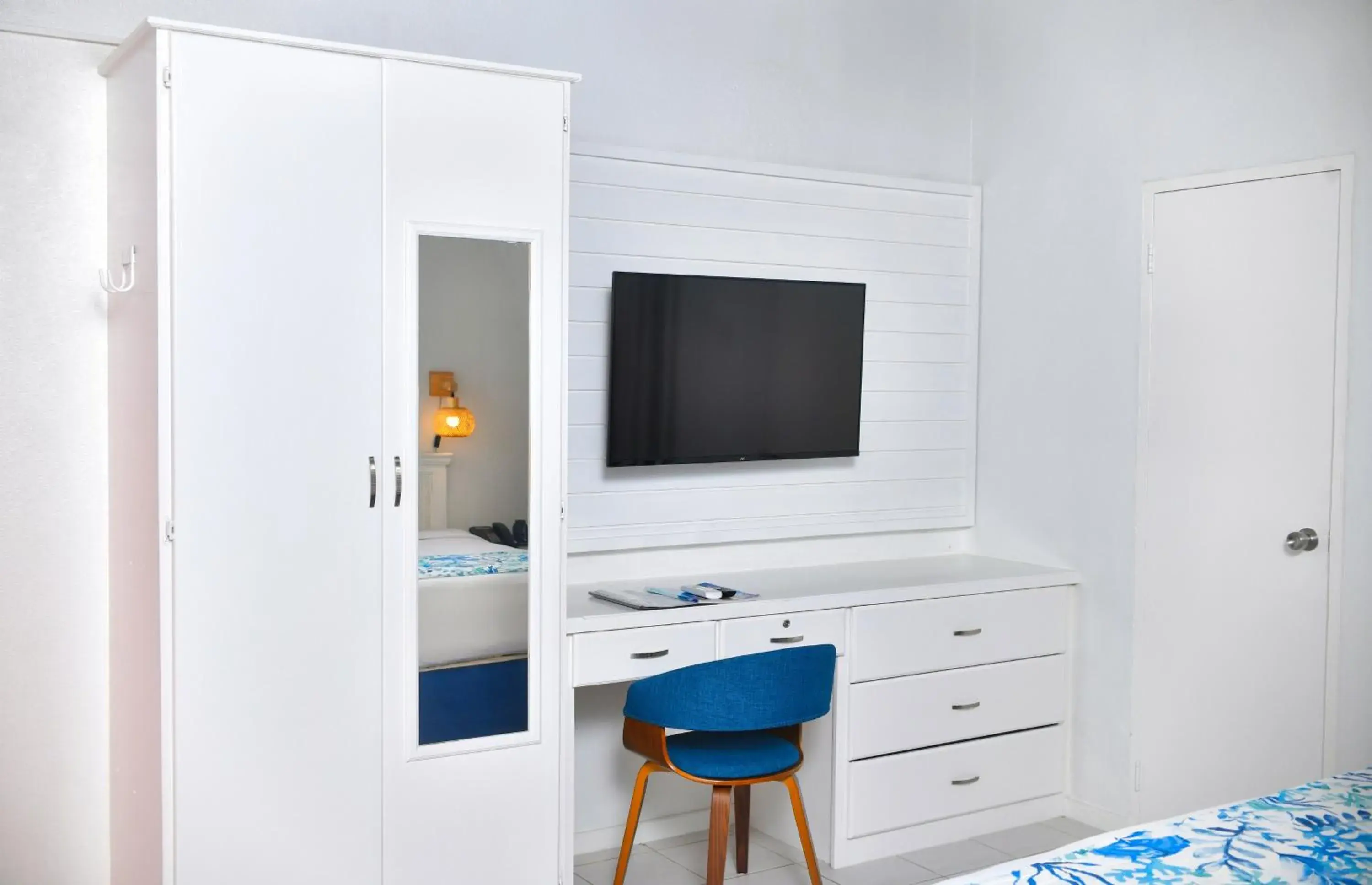 King Room in Melbourne Inn King Room in Melbourne Inn