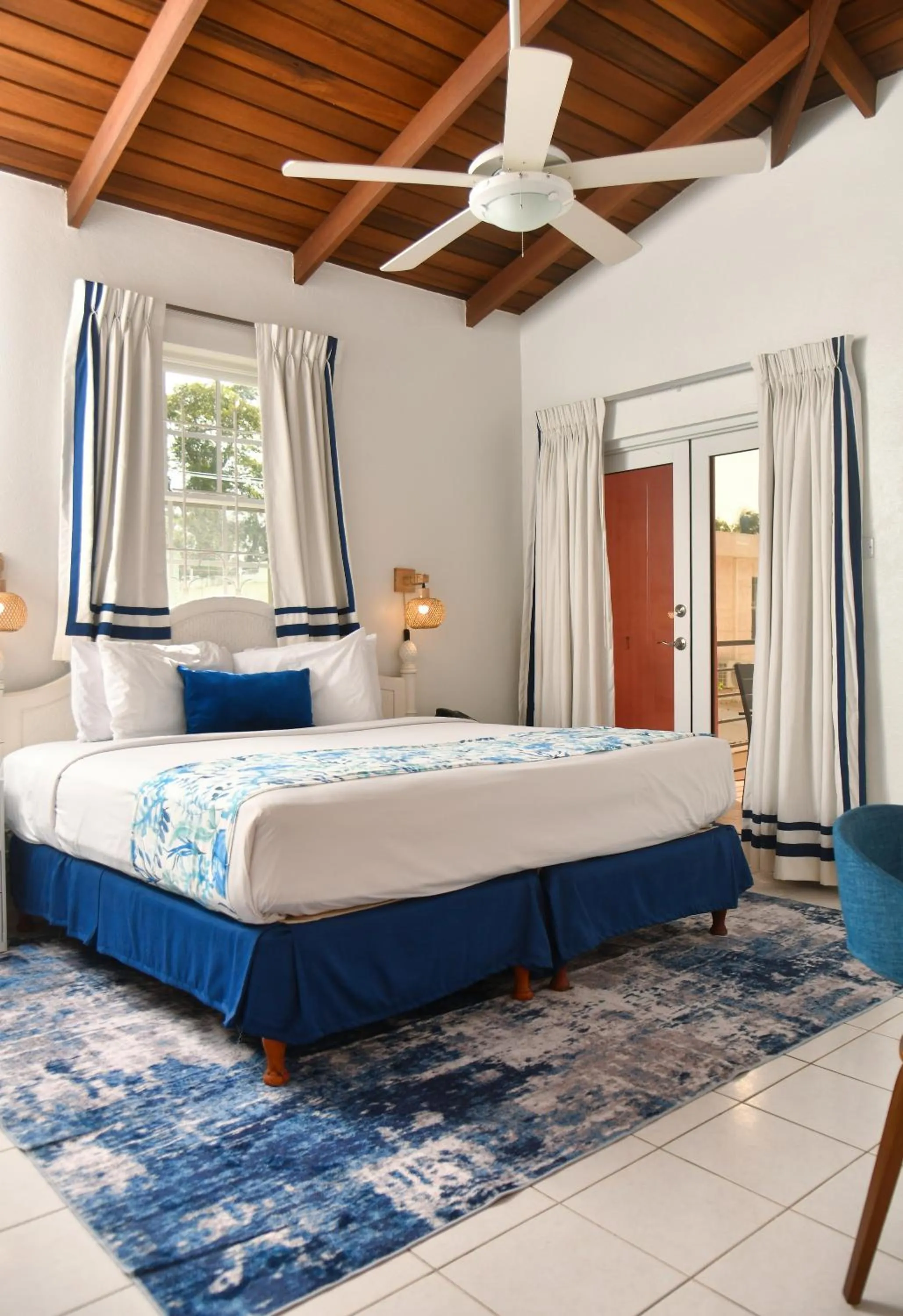 Bedroom, Bed in Melbourne Inn