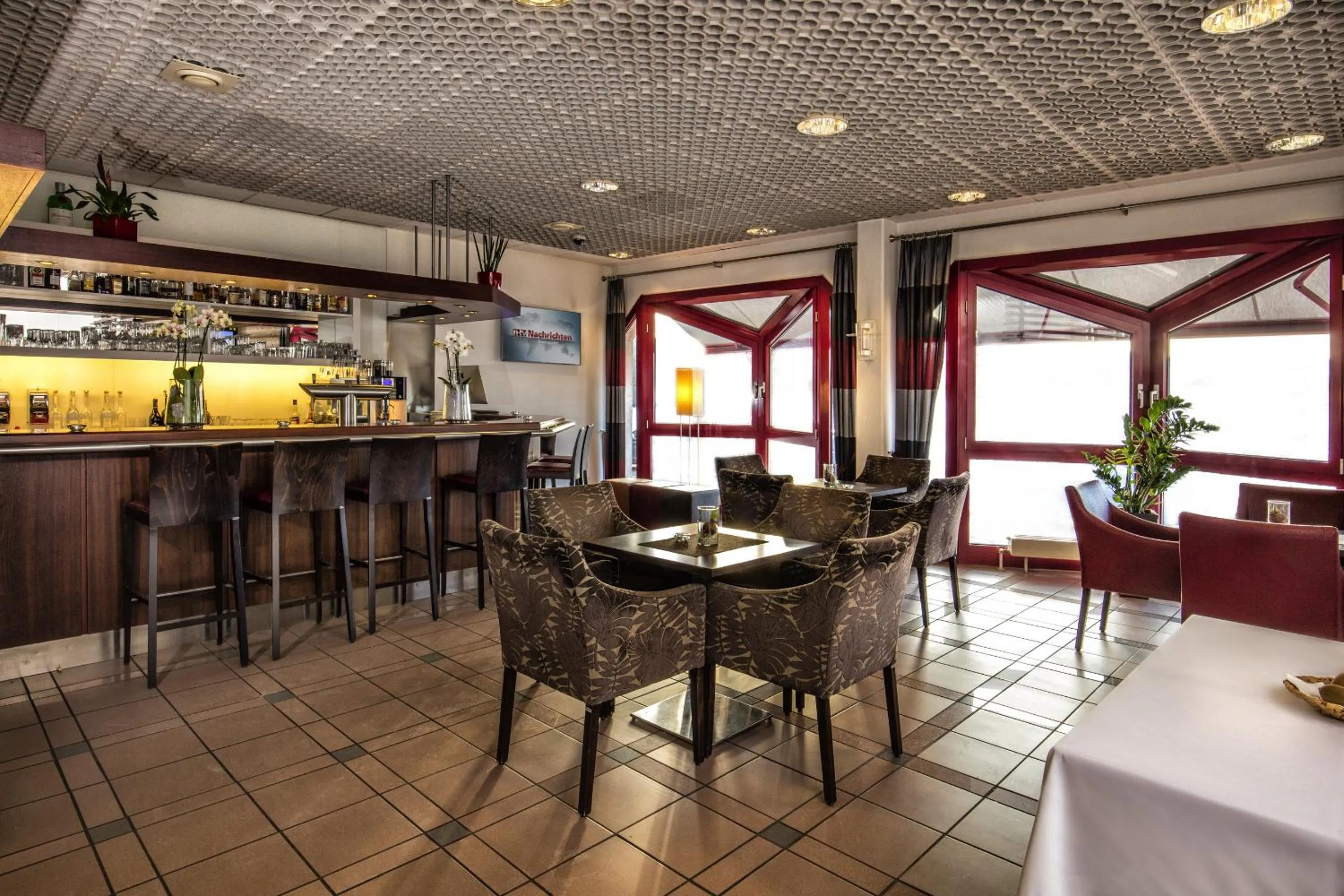 Lobby or reception in DOBLERGREEN Hotel Stuttgart-Gerlingen