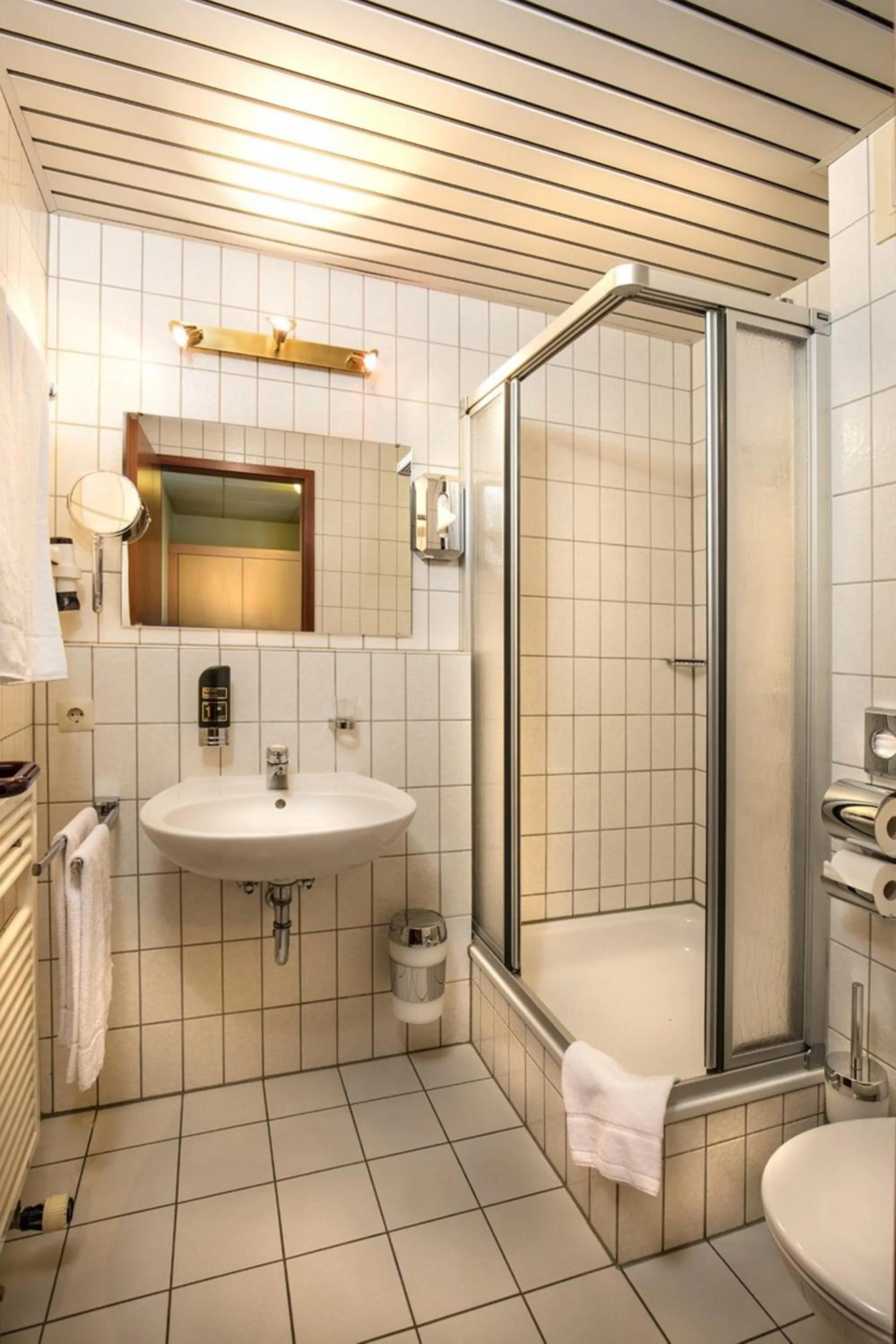 Bathroom in DOBLERGREEN Hotel Stuttgart-Gerlingen